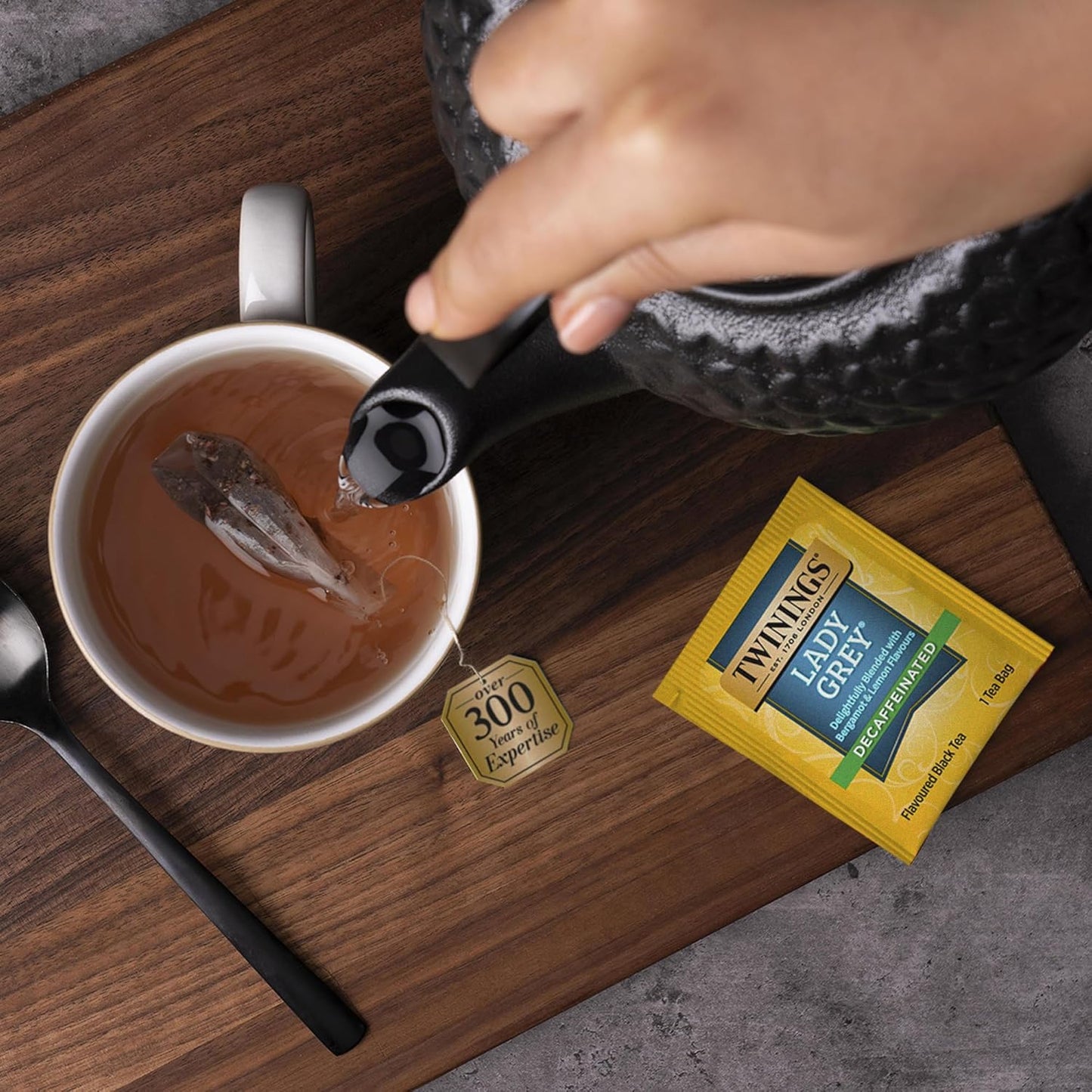Twinings Tea Bag Sampler Assortment, Variety Pack (44 Count), 44 Unique Flavours for Tea Lovers: Women, Men, Couples, Family, Friends, Coworkers