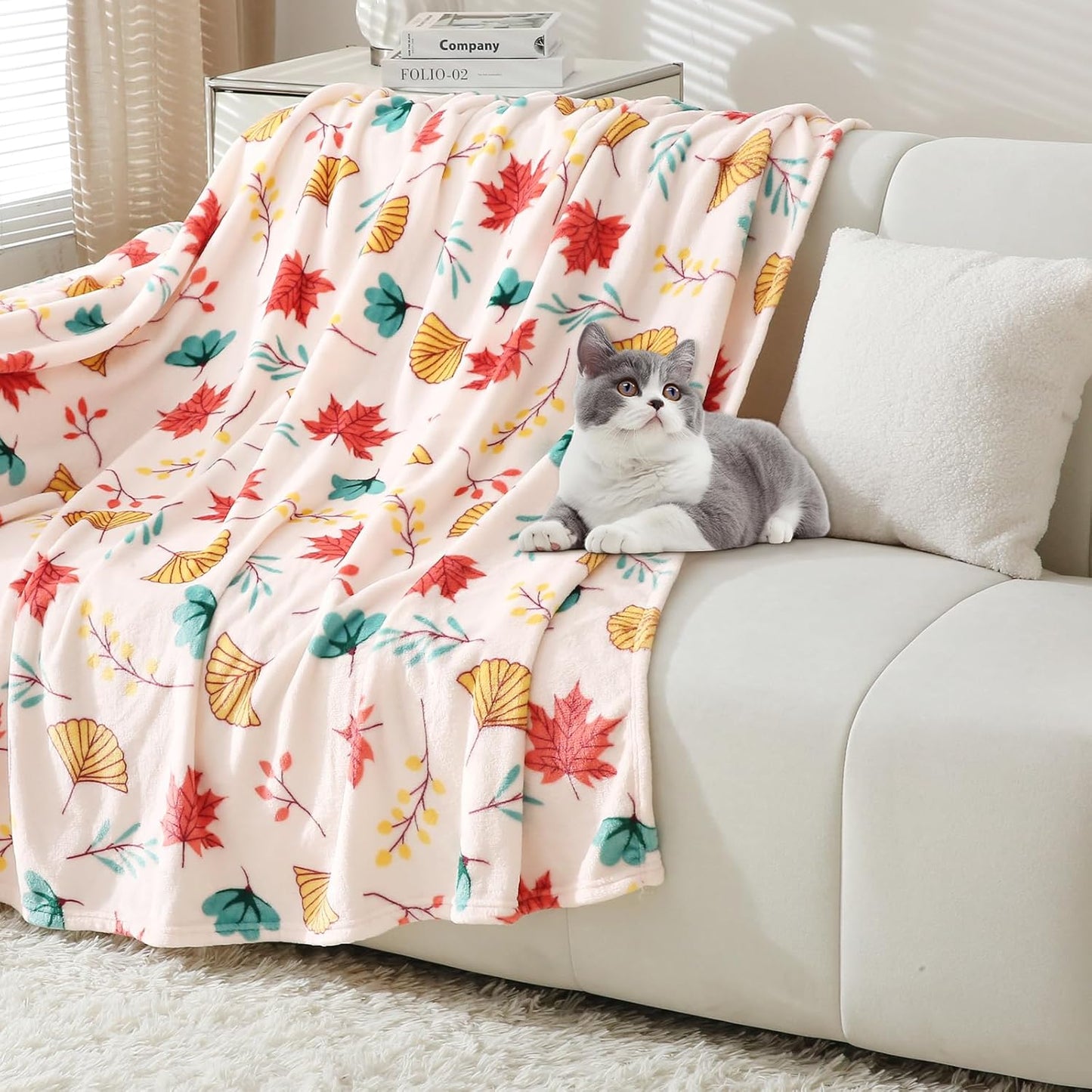Softan Fleece Blanket - Autumn Leaves Throw Blanket - Fuzzy Lightweight Super Soft Microfiber Flannel Blankets for Couch, Bed, Sofa - Ultra Luxurious Warm and Cozy for All Seasons (60"×80")