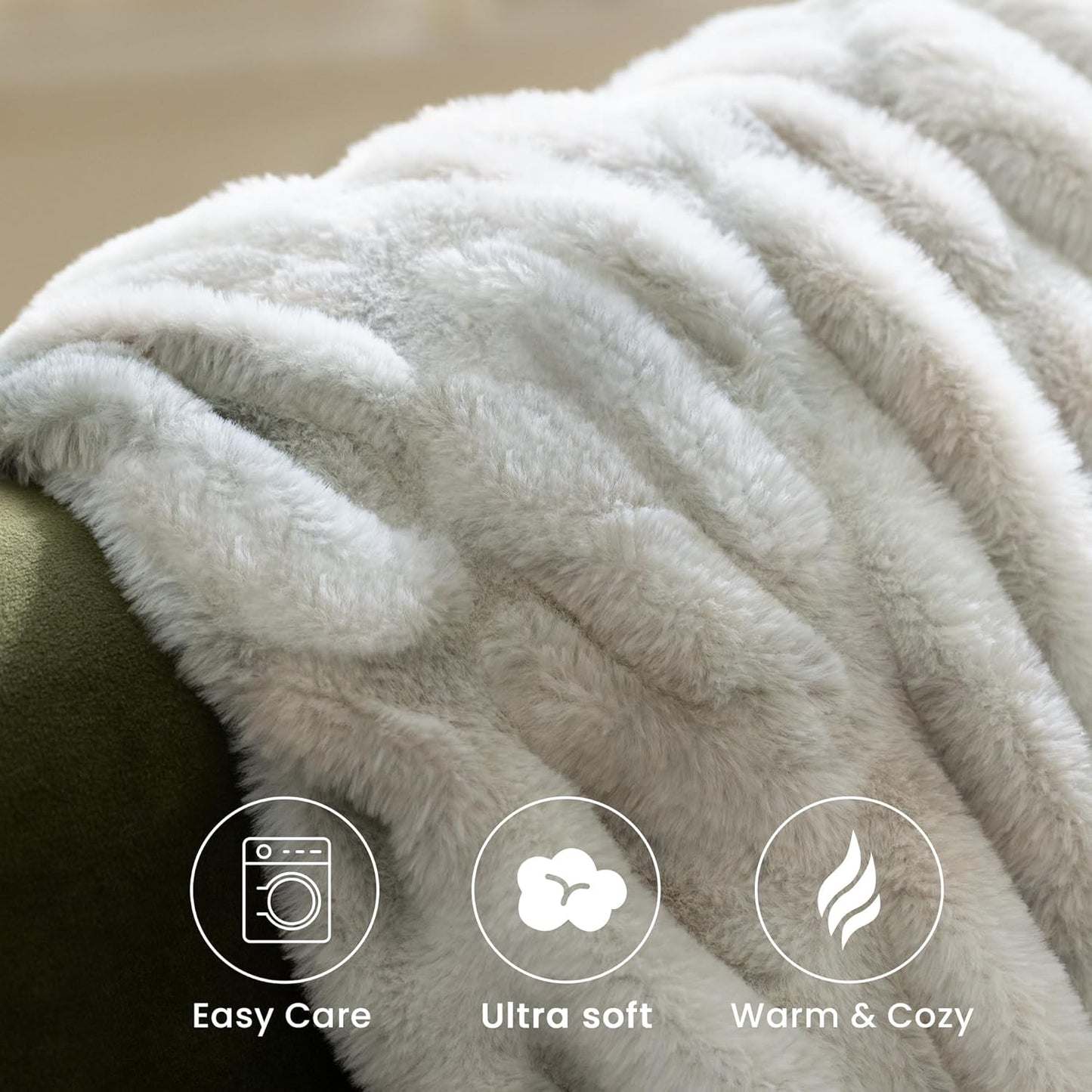 Ultra Soft Faux Rabbit Fur Throw Blanket, Cozy Fuzzy Blanket for Couch Bed, Plush Warm Decor, Luxury Thick Fluffy Blanket for Women,50x60 inches, Tie-Dyed in White and Gray
