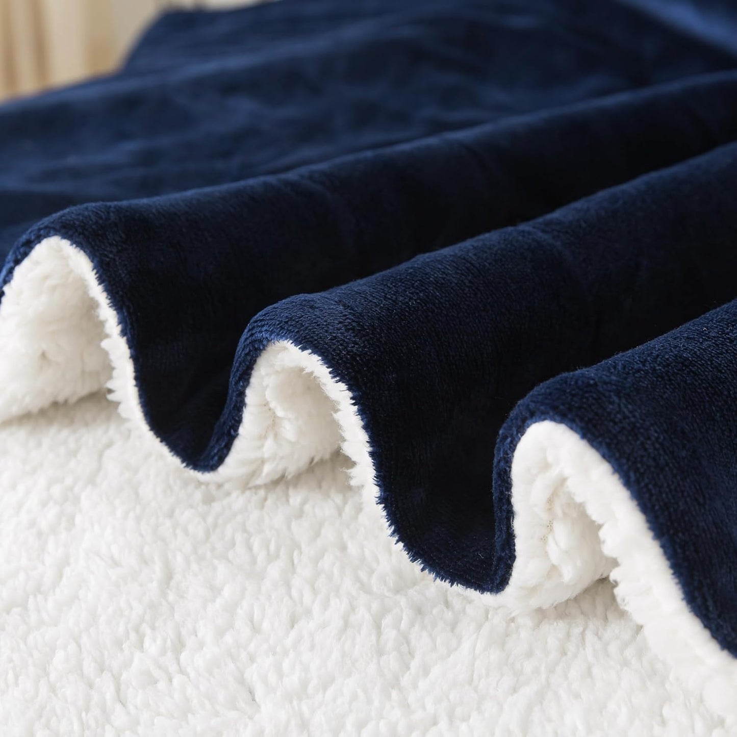 WDCOZY Sherpa Fleece Blankets Fuzzy Thick Warm Throw Blanket Super Soft Reversible Luxurious Fluffy Plush for Sofa Couch Bed Home Decor All Seasons Winter Blankets 50"x60" Navy Blue