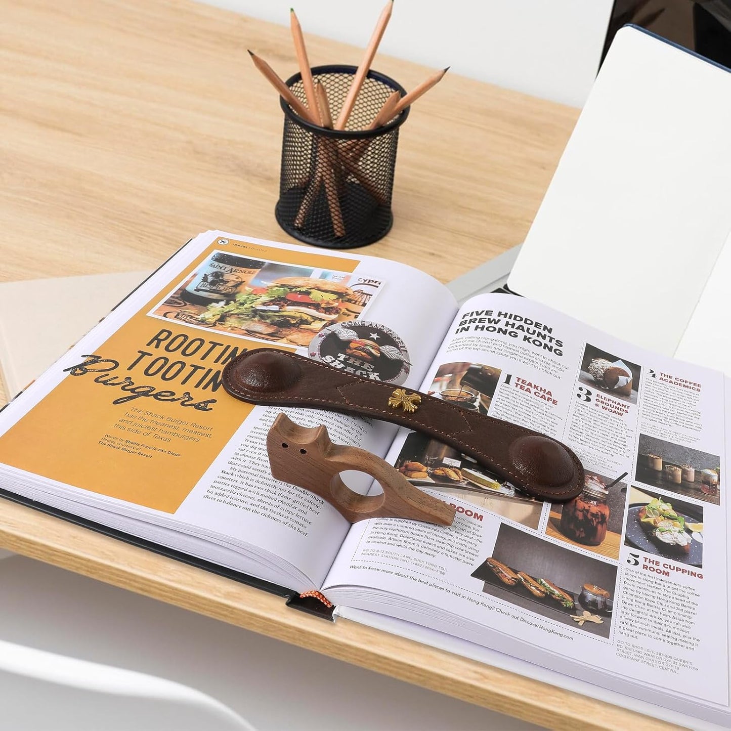 Wooden Book Thumb Page Holder for Women Men Leather Weighted Bookmarks Book Weight Page Holder Reading Accessory Gift for Reader Writer Lover Book Worm Mom Father Gift (PH02Page Holder-Cat, Large)