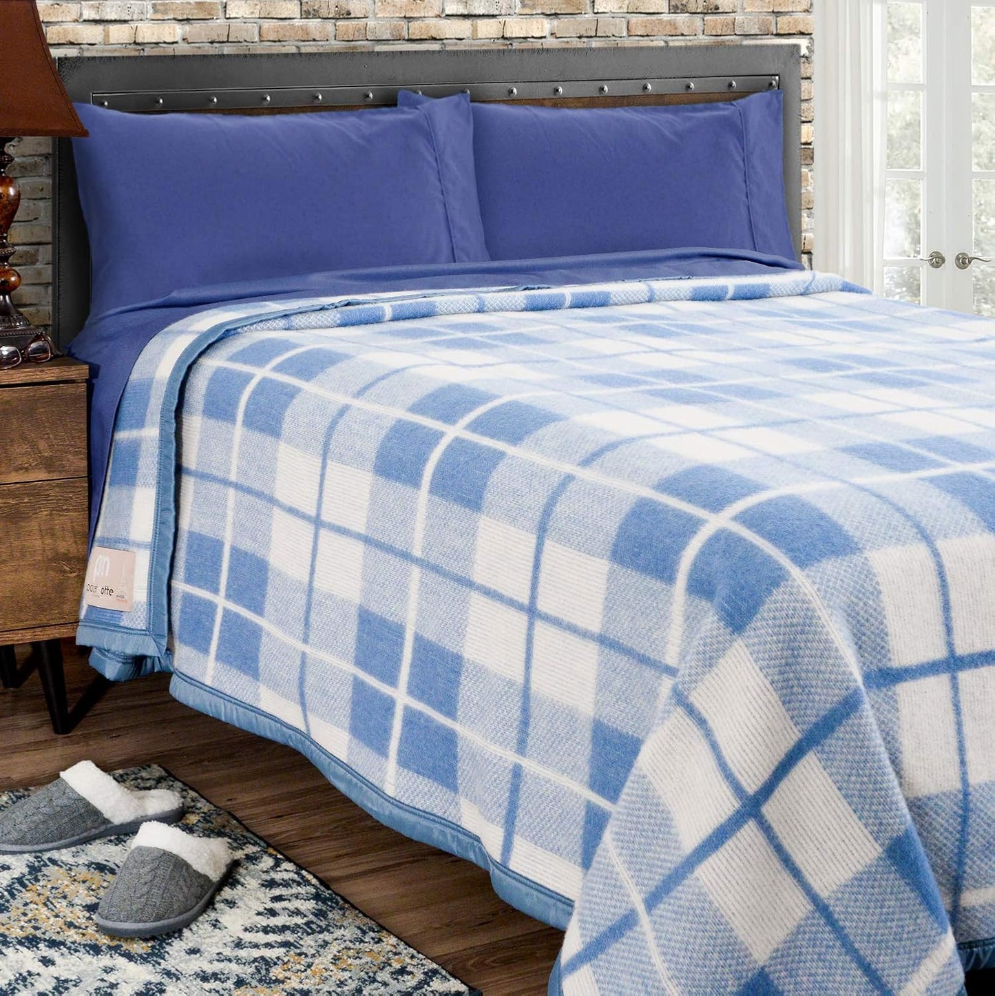 Poyet Motte Rivoli Solid 400GSM 100% Virgin Wool Blanket, Medium/Heavy Weight, Machine Washable (Blue/Natural Plaid, Twin Size)