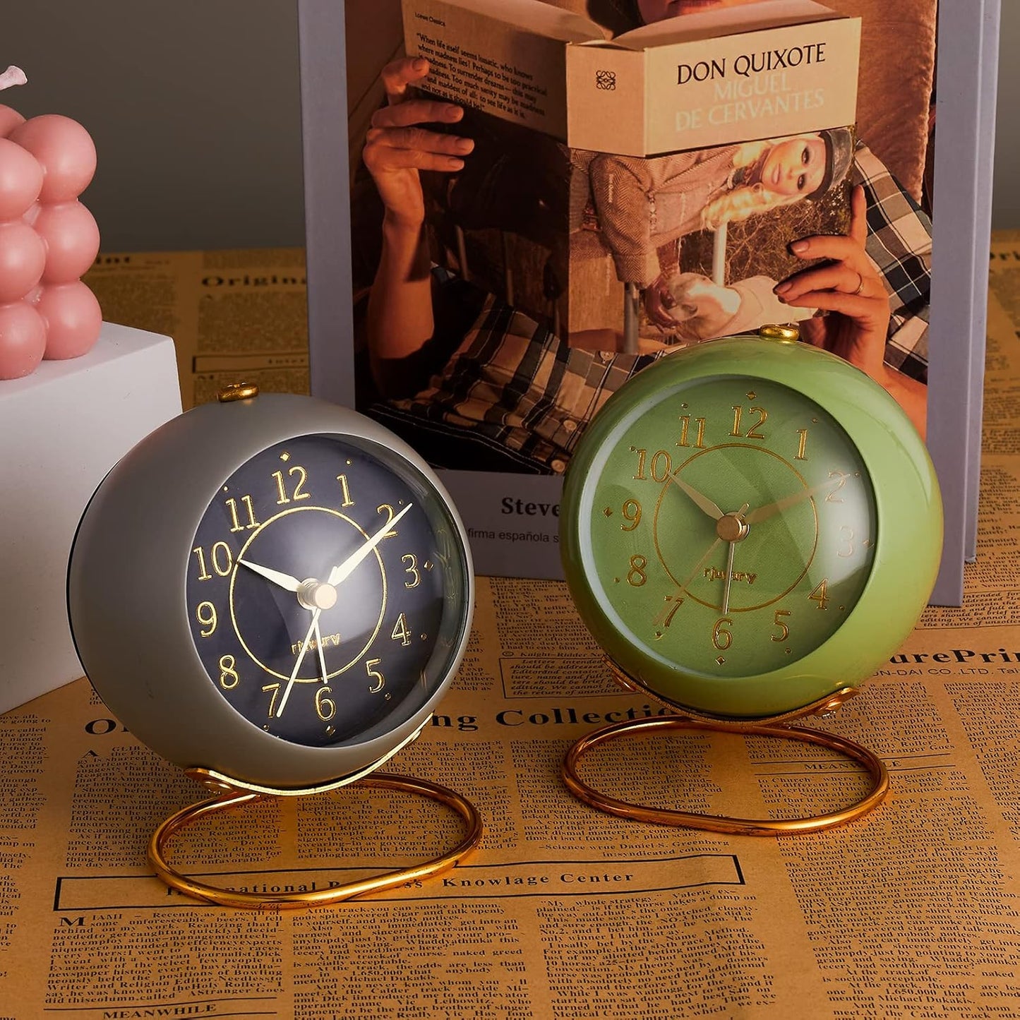 Metal Desk Clock, Retro Bedroom Table Vintage Analog Alarm Clock, Silent Non-Ticking Gold Clock, Bedside Décor(Olive-Green)