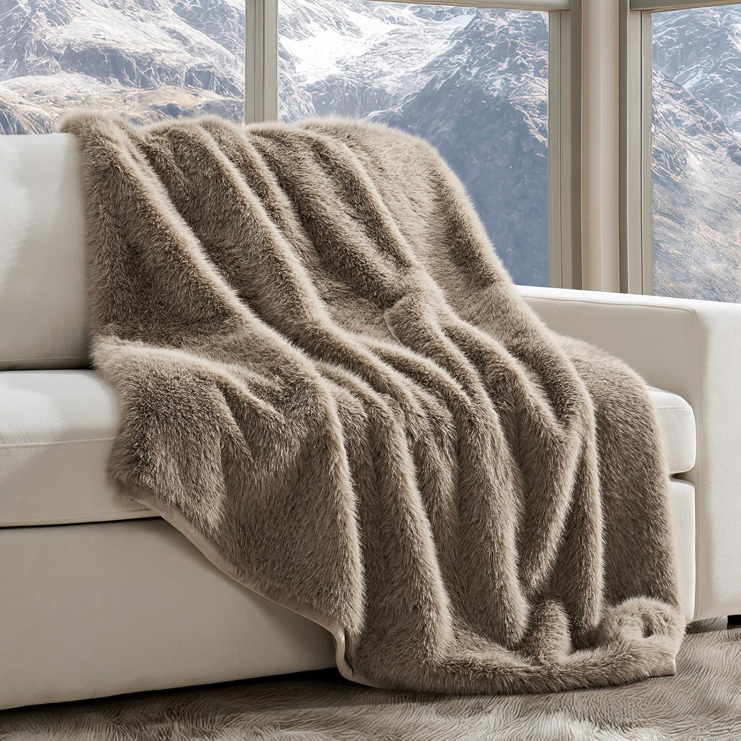 EVERGRACEHOME Luxury Faux Fur Throw Blanket, Soft Fluffy Faux Mink Blankets for Bed, Couch, Sofa, Thick Cozy Plush Warm Fur Throws with Reversible Velvet, Natural Mink, 50"x60"