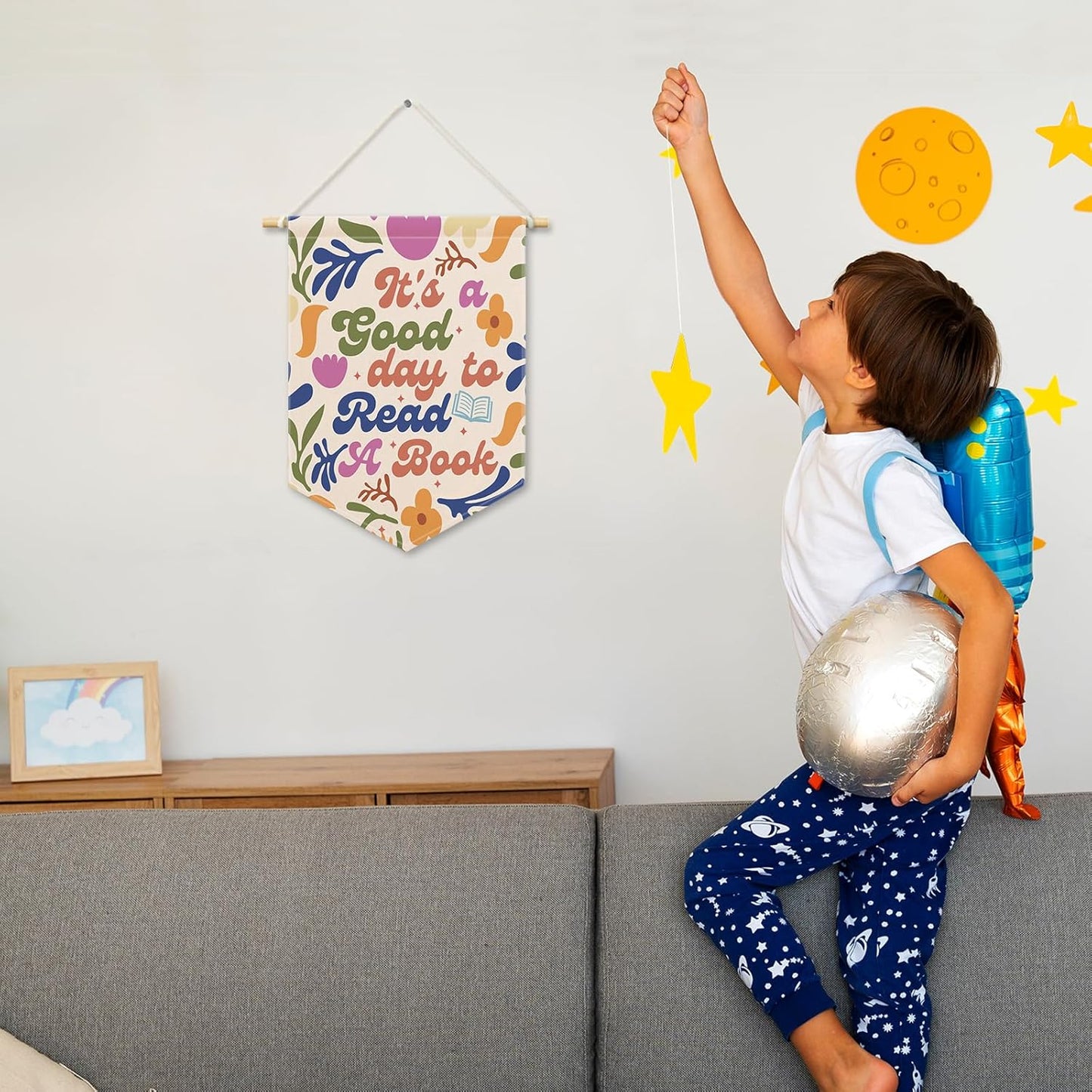 It's A Good Day to Read A Book Kids Room Decor,Floral Reading Classroom Banner Canvas,Nursery Wall Hanging Decor Art Pennant Flag for Reading Nook Corner Playroom Toddler Room Library 11x15in
