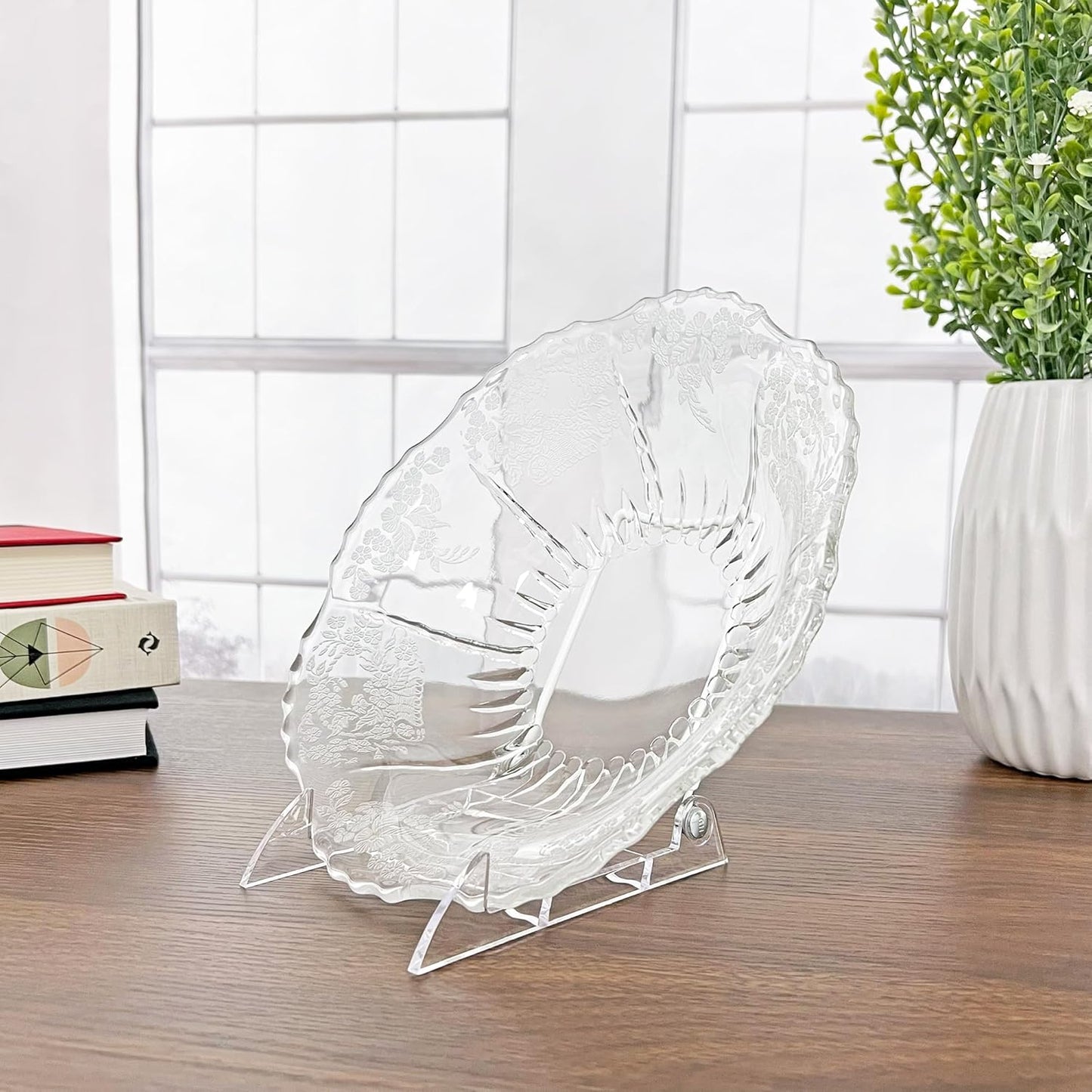 GIBSON HOLDERS 3PL Adjustable White Wire and Clear Acrylic Display Easel, 3.875" W x 5.375" D x 5.25" H, Pack of 6