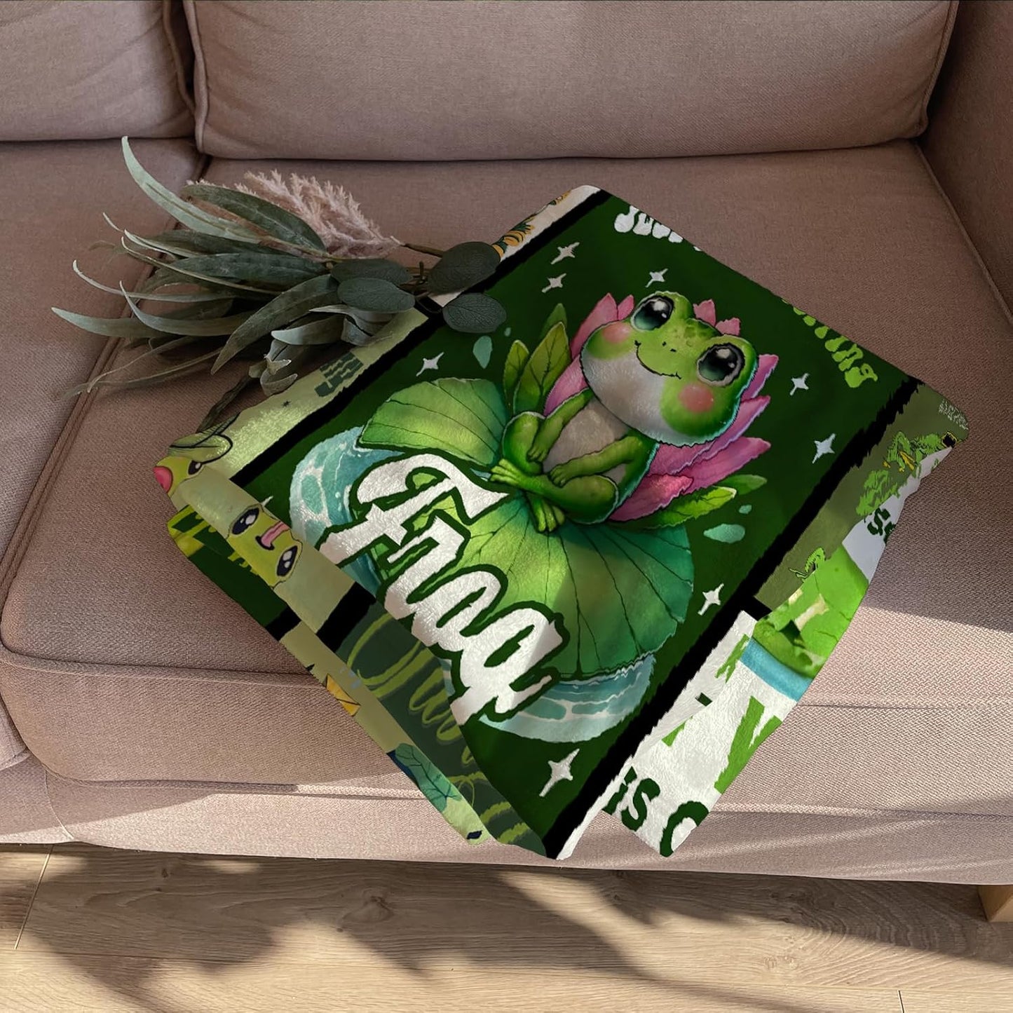 Gifts for Frog Lovers — Kawaii Frog Throw Blanket, Green Room Decor for Kids Teens Adults, Couch/Bed/Dorm, Cottagecore, Birthday Christmas Mothers Day Valentines Day, 50'' x 60''