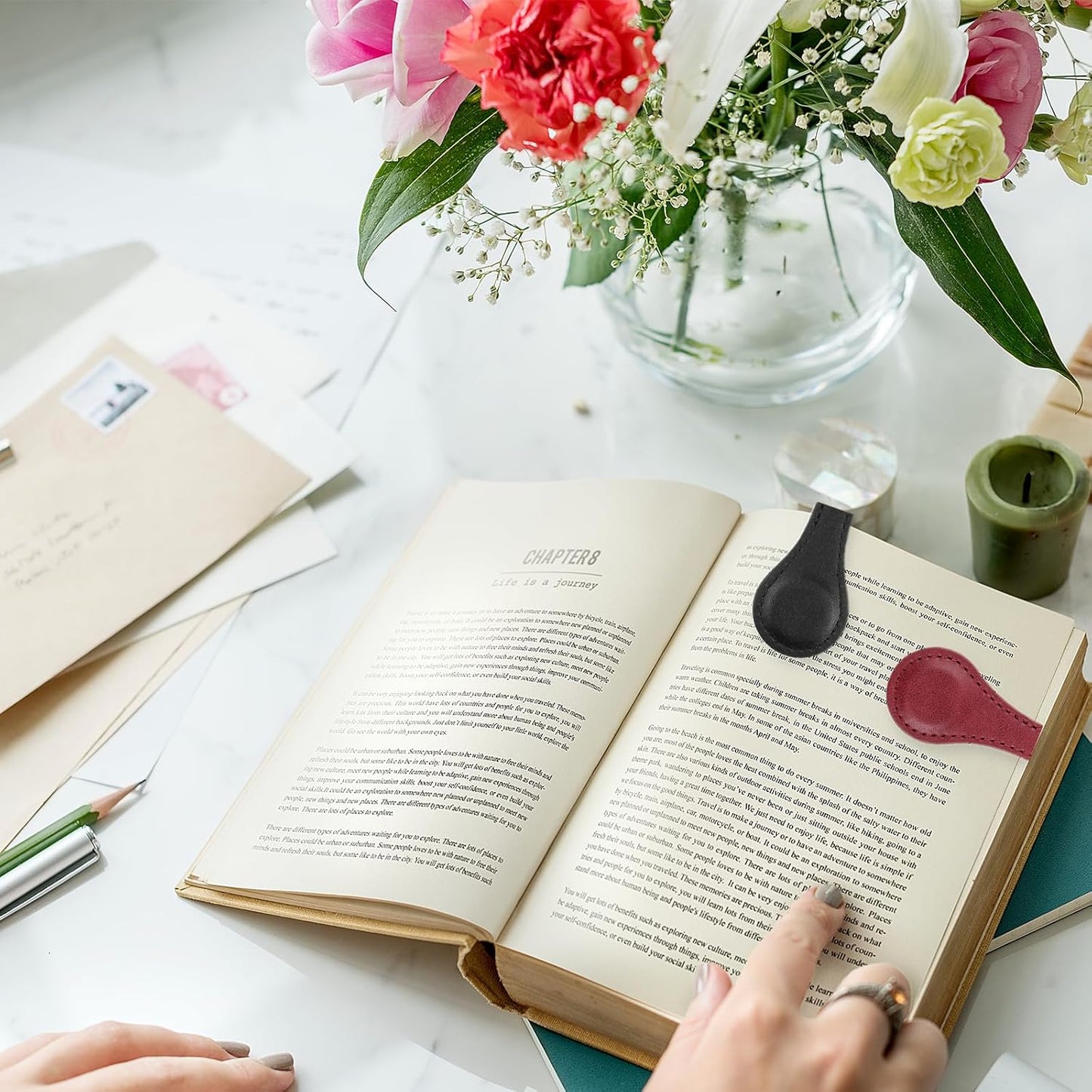 2 Pcs Magnet Leather Bookmark Retro Book Page Holder Vintage Handmade Book Marker Clip Personalized Leather Page Buckles Timeless Reading Accessories for Women Bookworm Lover Readers Teachers