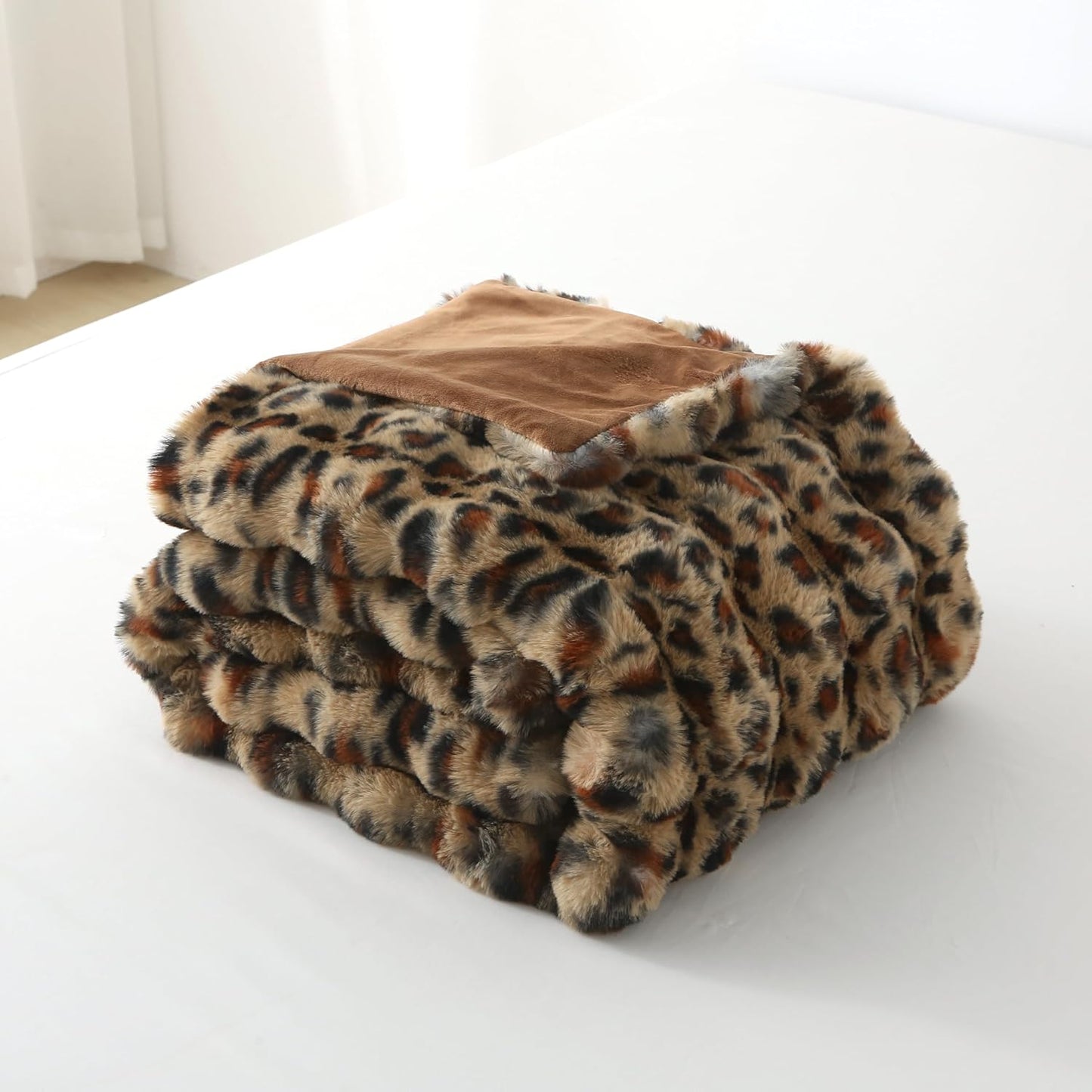MERRYLIFE Luxury Thick Plush Cheetah Print Faux Rabbit Fur Throw Blanket Ultra-Plush Cozy Soft Decorative Blanket Use for Couch Bed Travel (Cheetah, 60"*80")