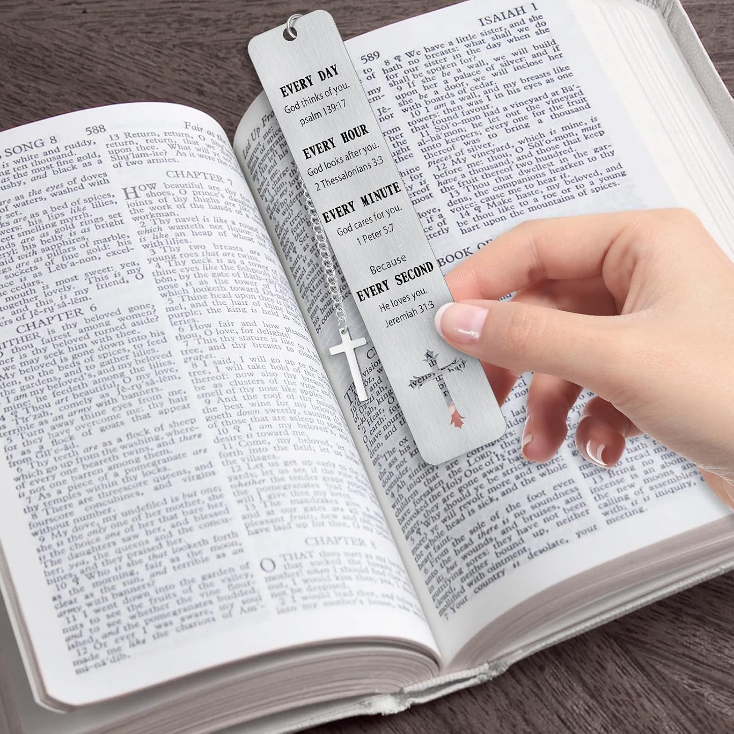 COCHIE 3PCS Metal Bookmark Bulk Christian Gifts, First Communion Gifts for Women Men Girls Boys, Bible Bookmarks with Cross Tassel, Religious Bookmark Faith Gifts Easter Basket Fillers (Cross)