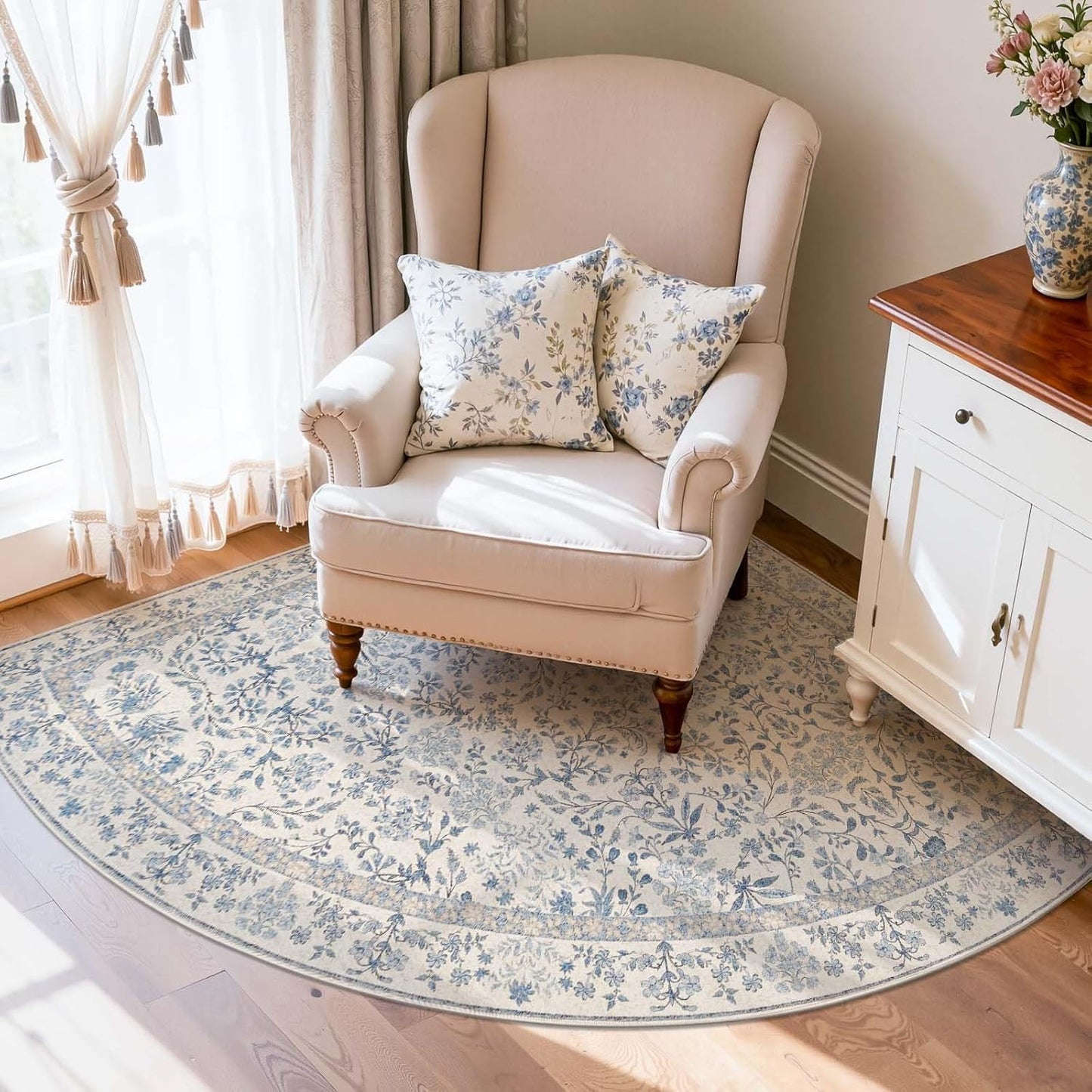jinchan Zenith Corner Rug 5x5 Area Rug Floral Soft Aesthetic Rug Non-Slip Low Pile Machine Washable Carpet for Entryway Bedroom Kids Room Kitchen College Dorm Blue/Cream