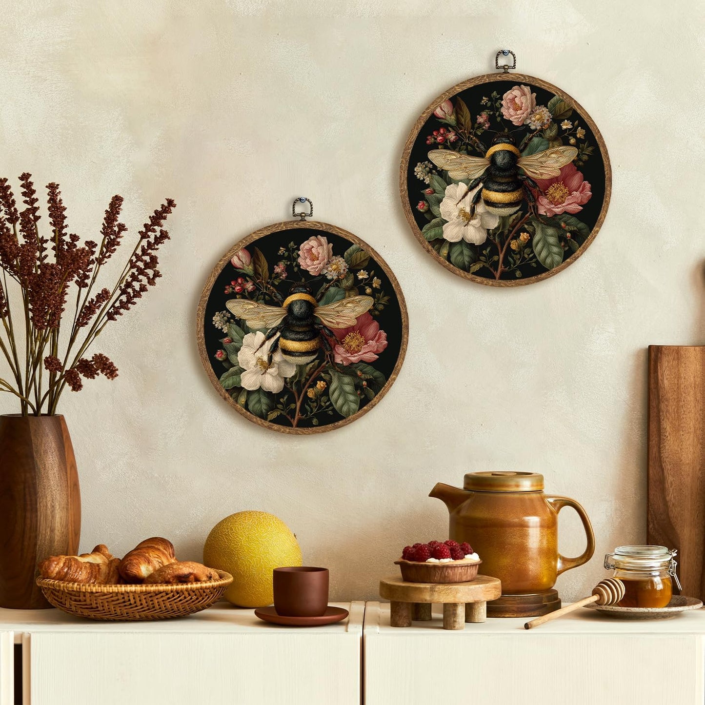William Morris Inspired Wall Art Decor 10x10 Inch Framed,Retro Bee with Floral Home Decor, Aesthetic Circular Art for Home Kitchen or Office, Unique Gift for Women,Neutral Retro Artwork 10''x10'' (Dark-Bee)