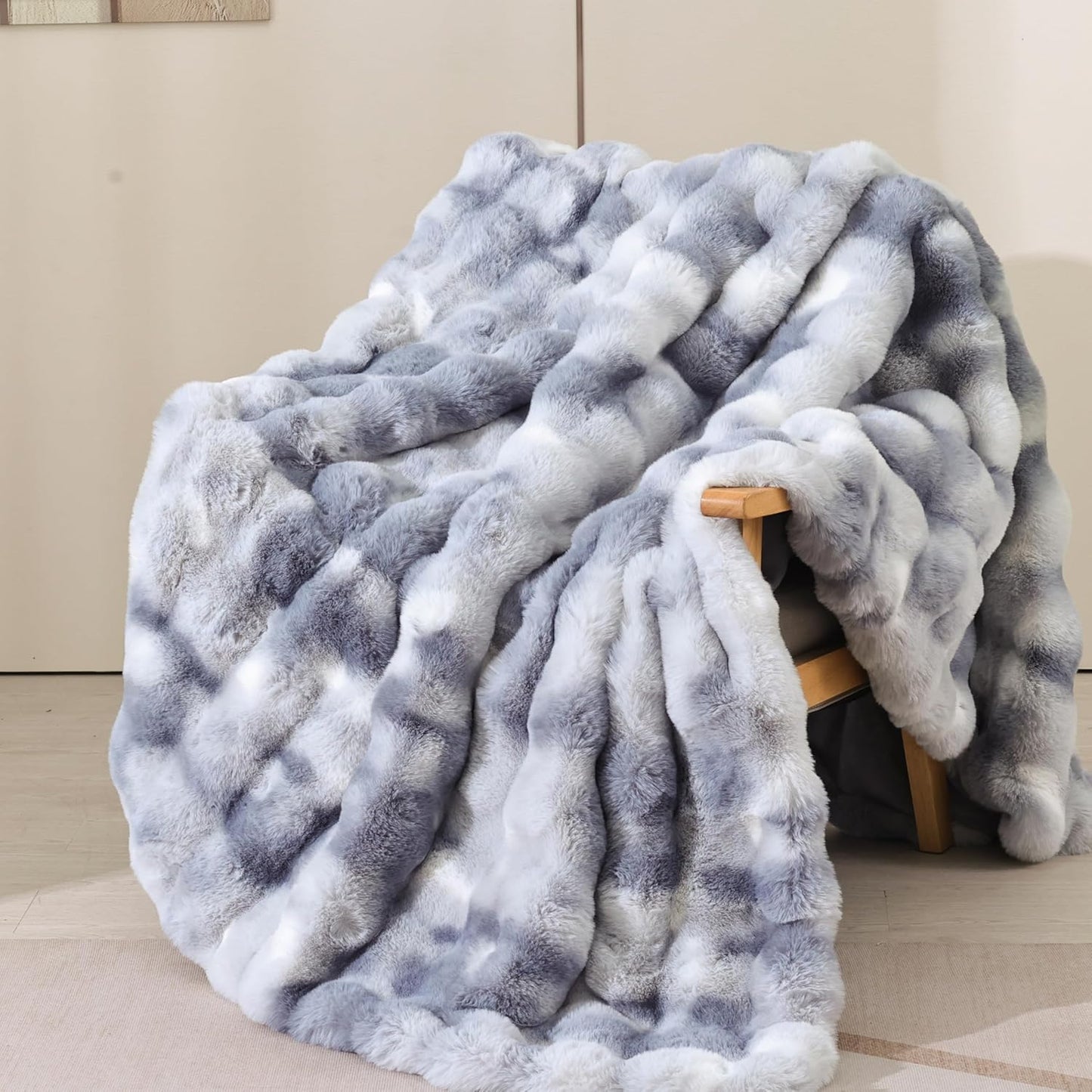 Blue Faux Fur Throw Blanket for Couch, 50x60 Inch Cozy Plush Blanket for Bed, Sofa & Reading Nook Chair Bedroom Living Room