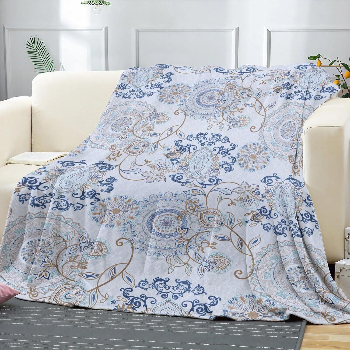 Neasow Teal Fleece Throw Blanket, Light Blue Paisley Design Floral Cozy Decor Nap Blankets for Sofa Bed Couch Chair or Dorm Throws 40×50 inches