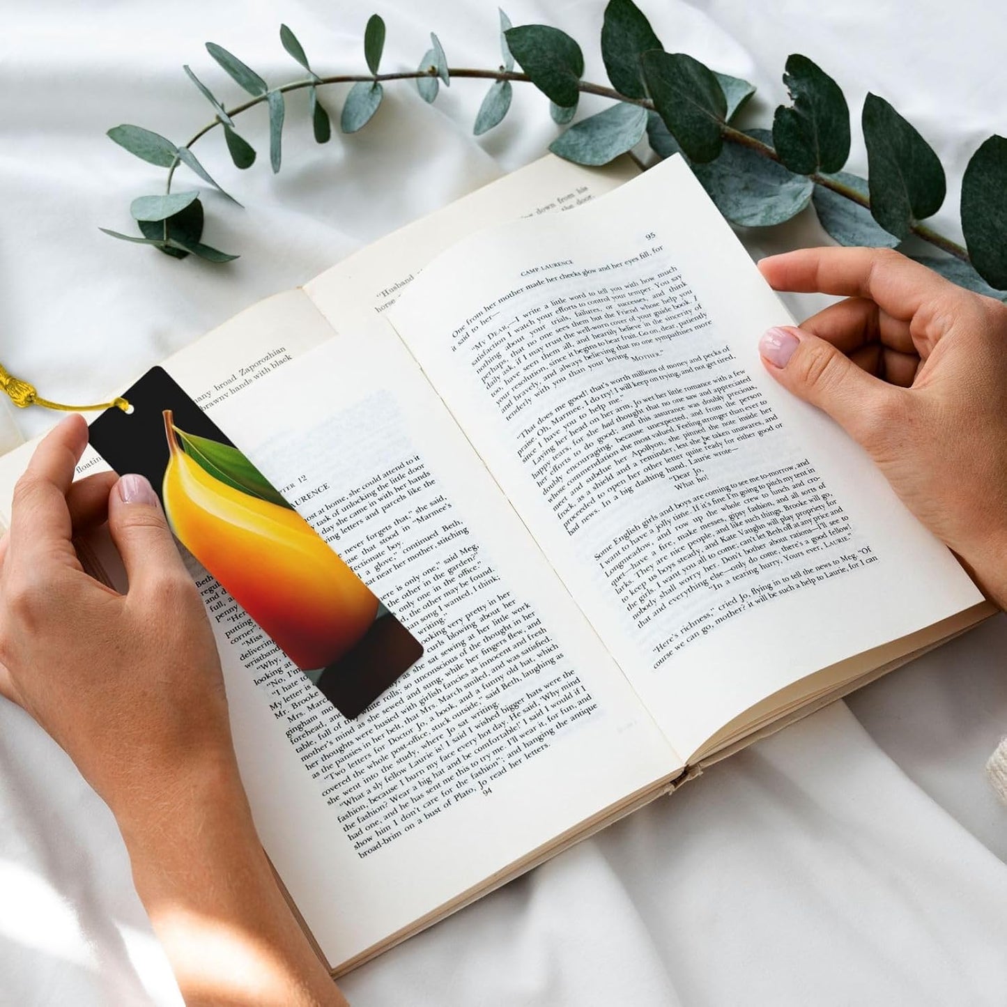 Mango Bookmarks Gifts for Women Men, Wooden Bookmarks for Book Lovers, Vintage Book Marks Ornaments with Tassel, Unique Personalized Reading Page Markers Gold