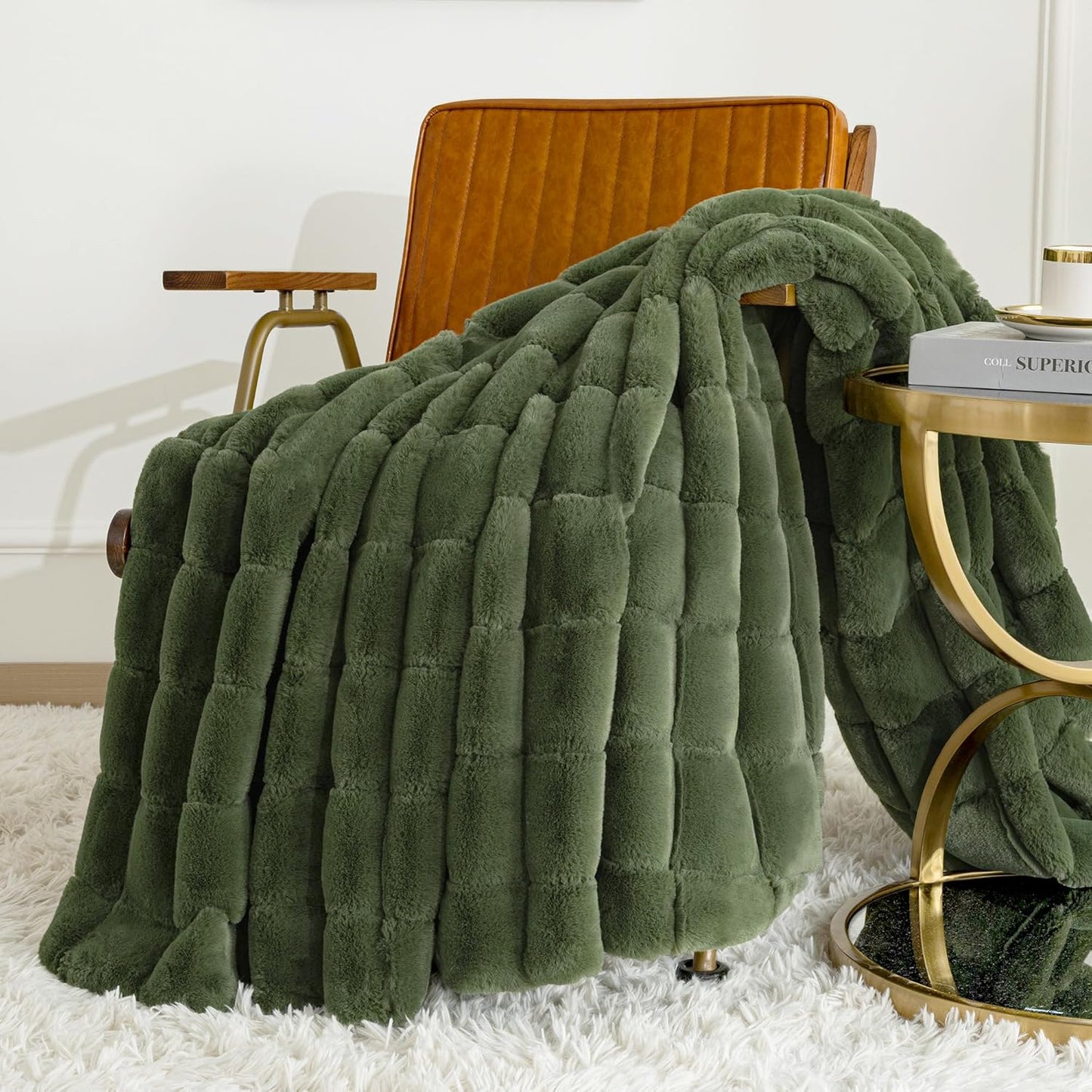Touchat Faux Fur Blanket Twin Size, Luxury 1000GSM Ultra Thick Warm Rabbit Blanket for Couch Bed Sofa, 3D Checkered Pattern Soft Winter Heavy Minky Blankets for Women Christmas Birthday Gift, Green