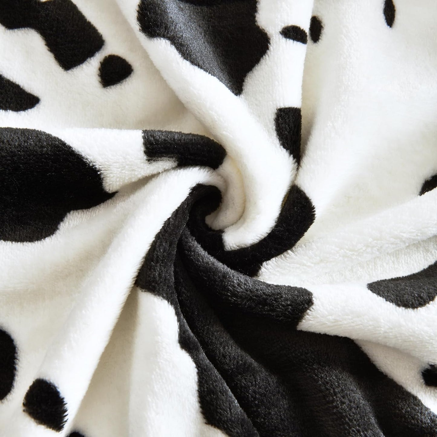 Softan Fleece Blanket - Black White Cow Print Throw Blanket - Fuzzy Lightweight Super Soft Microfiber Flannel Blankets for Couch, Bed, Sofa - Ultra Luxurious Warm and Cozy for All Seasons (90"×90")
