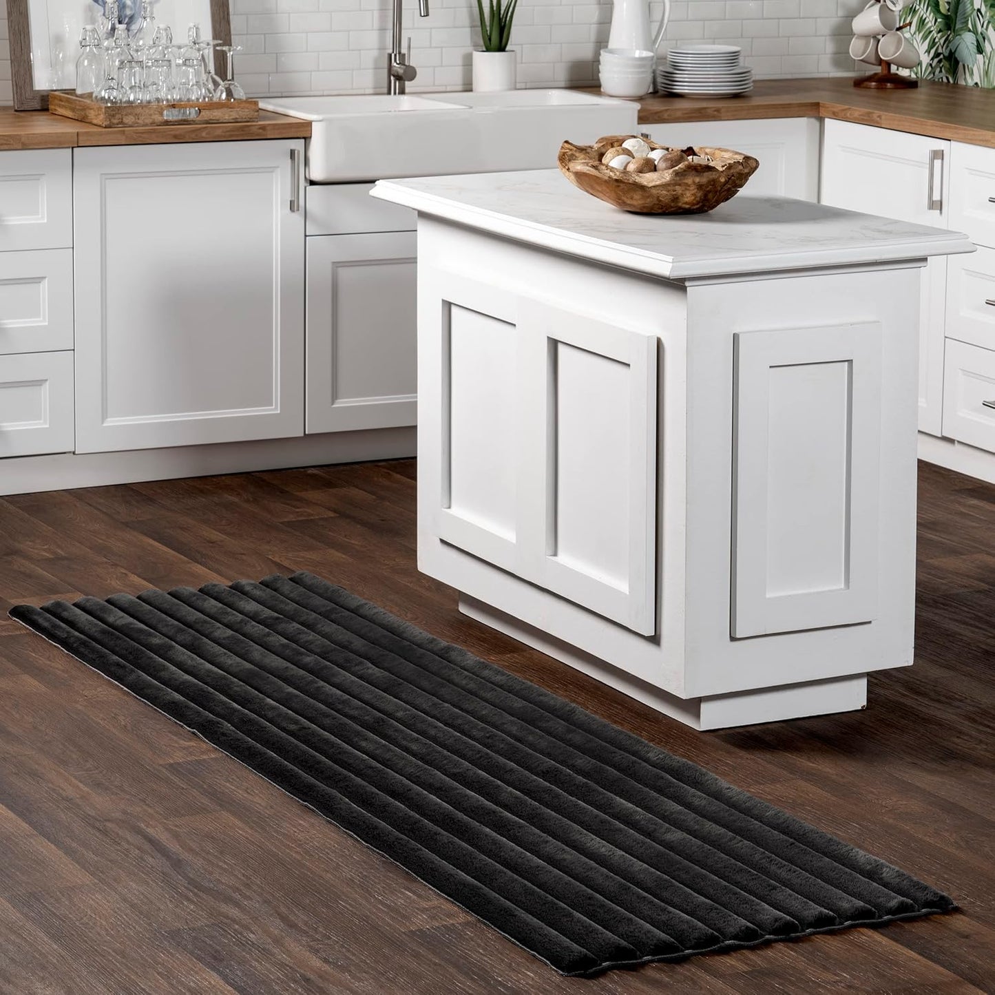 nuLOOM SuperiorWash Collection Kai Charcoal, 2'6" x 8', Fluffy and Cozy, High Traffic, Stain Resistant, Easy Clean, Durable Washable Runner for Bedroom, Living Room, Dining, Den, Foyer, Entryway
