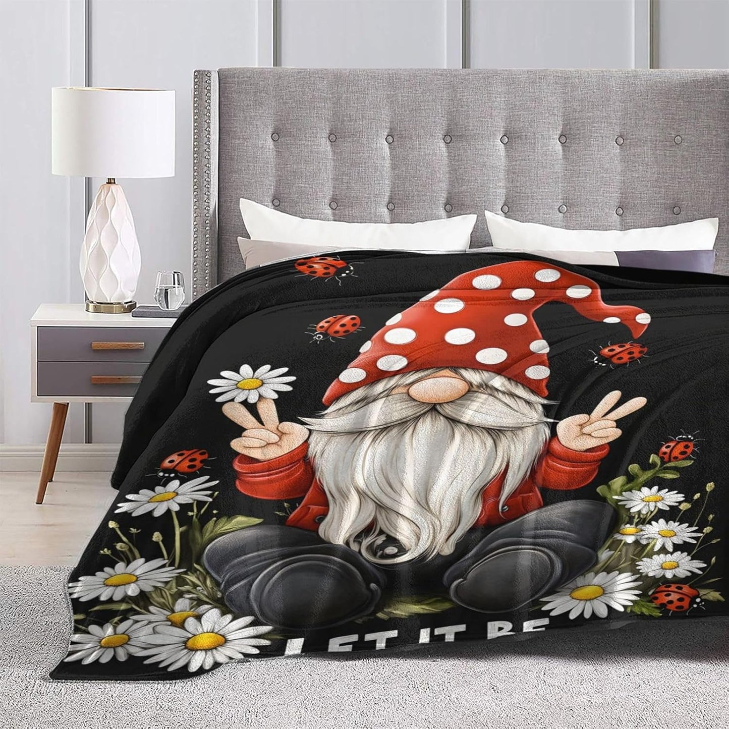 Gnomes Blanket Gifts for Women, Wife, Girls, Sister, Best Friend, Mom, Daughter - Flannel Daisy Red Throw Blanket for Bed, Living Room, Sofa, Traveling, Camping - Plush Decor 50x60in