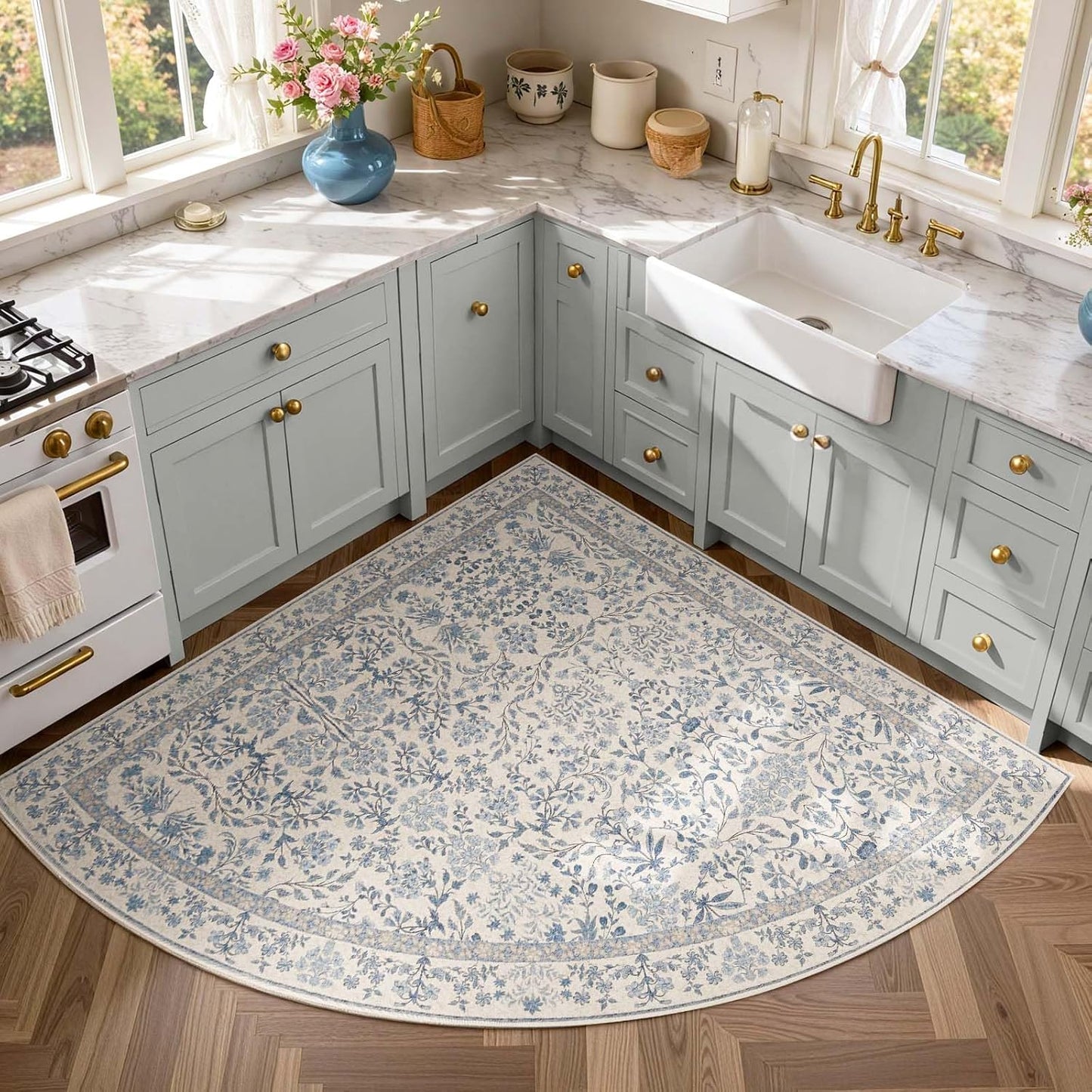 jinchan Zenith Corner Rug 5x5 Area Rug Floral Soft Aesthetic Rug Non-Slip Low Pile Machine Washable Carpet for Entryway Bedroom Kids Room Kitchen College Dorm Blue/Cream