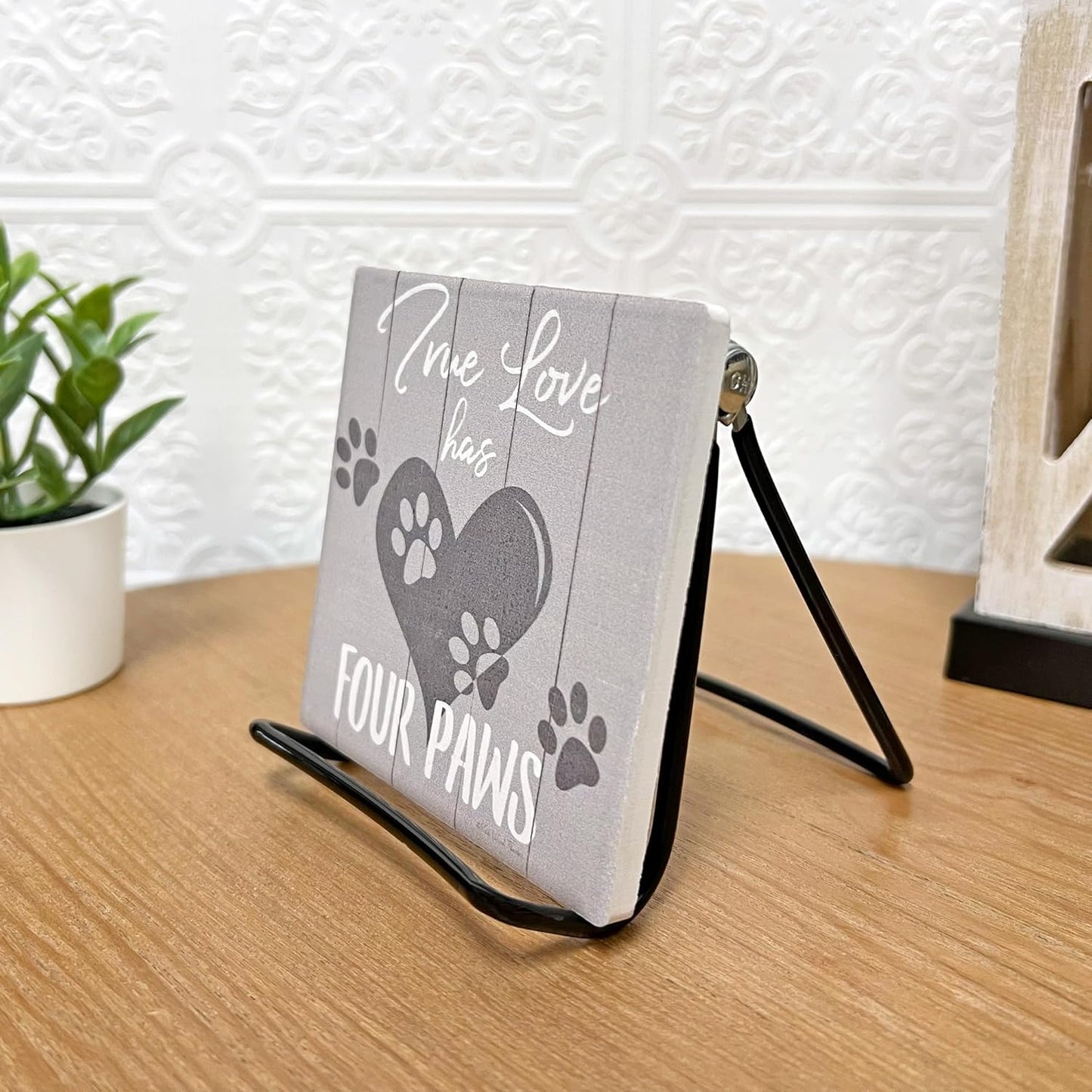 GIBSON HOLDERS 1A Adjustable Black Wire Display Easel, 3.25" W x 3.75" D x 3.625" H, Pack of 6
