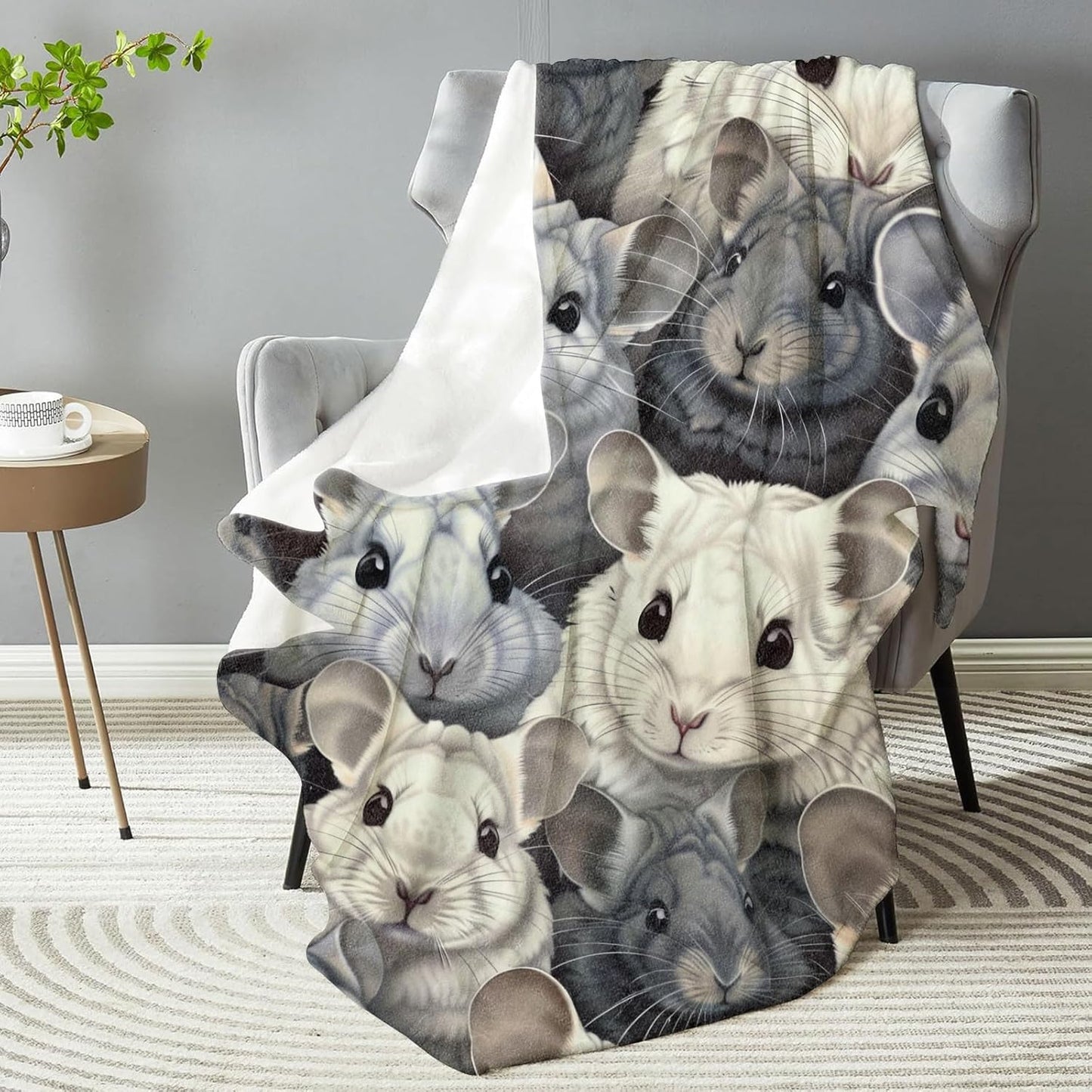Funny Chinchilla Throw Blanket - Soft Plush, Lightweight, Warm, Fuzzy Flannel Blanket for Couch, Sofa, Travel, Outdoor - Perfect Comfy Gift for All 50in×40in