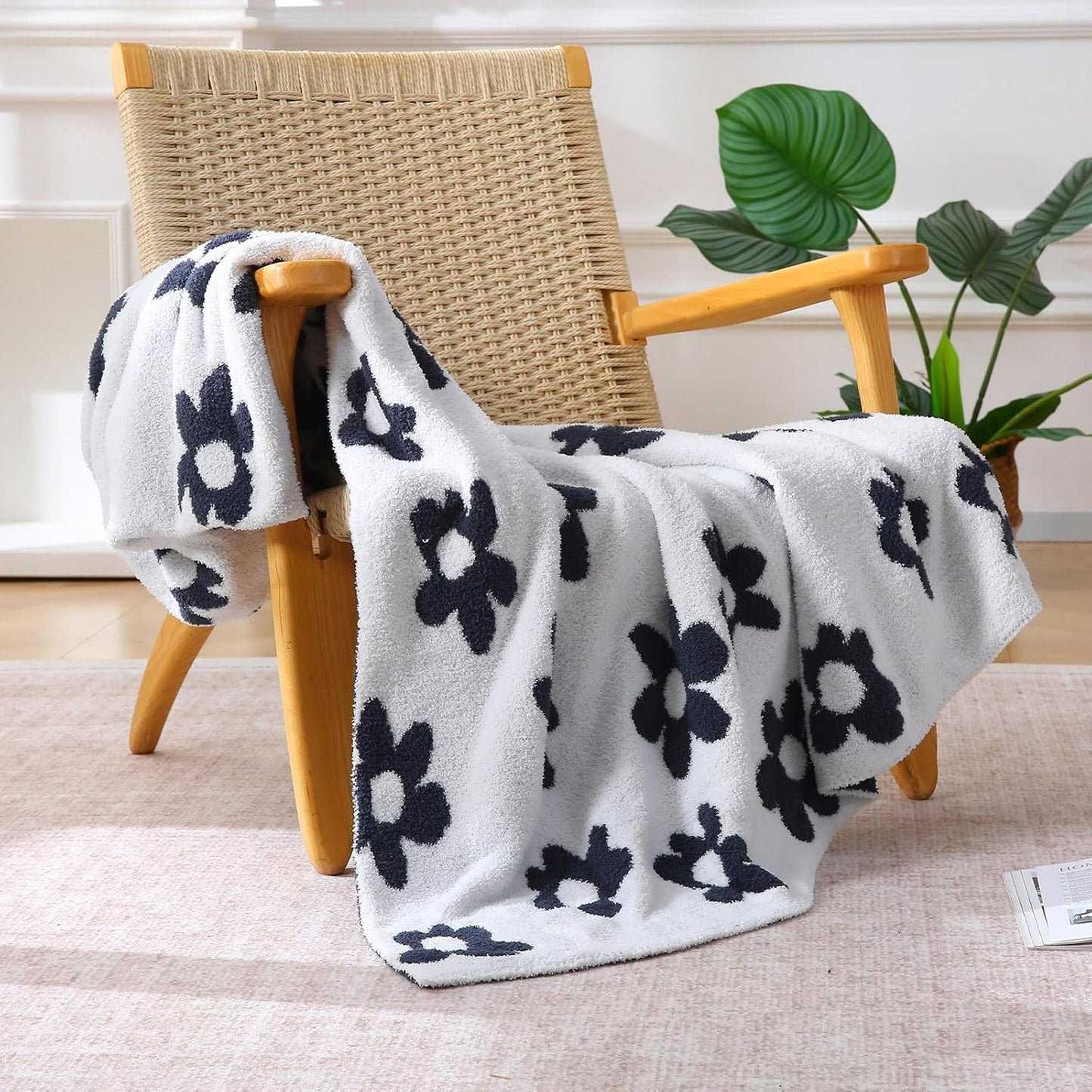 Floral Reversible Throw Blanket - Chenille Daisy Sunflower Knit Blanket for Couch Bed, All Season Soft Microfiber Decorative Throws for Home Decor, 50x60 inches, Dark Blue/Off White.