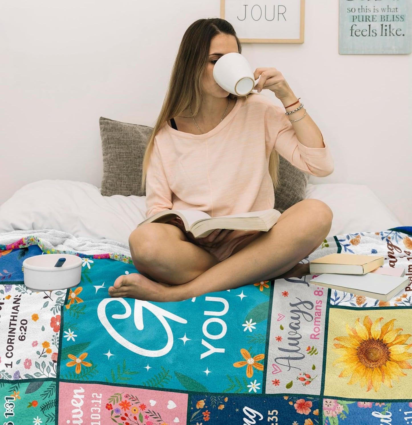 Christian Gifts for Women, Religious Blanket with Flowers, Inspirational Birthday Gifts for Women, Gifts for Sister, Friend, Daughter, Mom, Soft Throw Blankets 60x50in