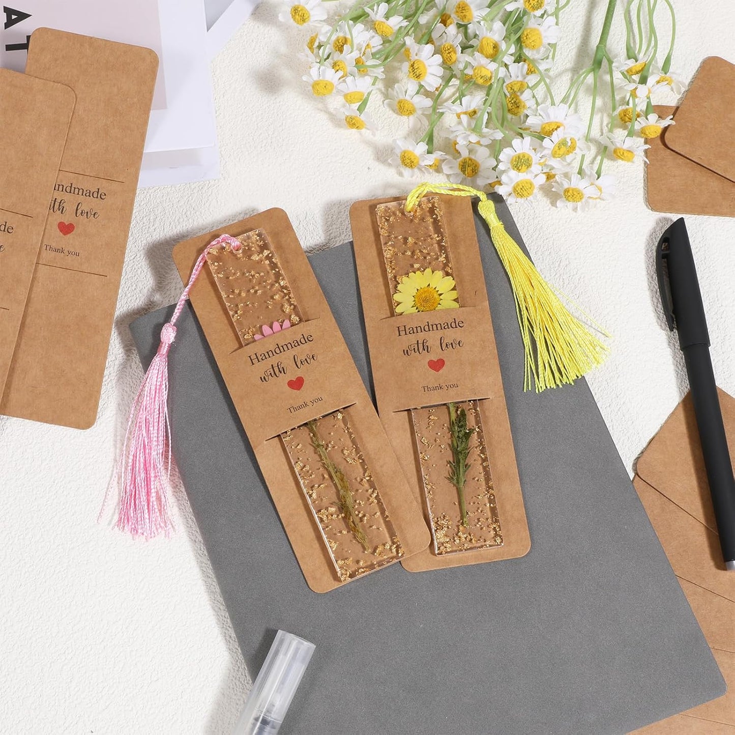 50Pcs Resin Bookmark Holder 6 x 2 Inches Kraft Bookmark Sleeves DIY Bookmarks Display Cards, Bookmarks Display Holder Set for Wrapping Small Business Packaging Supplies Party Favor