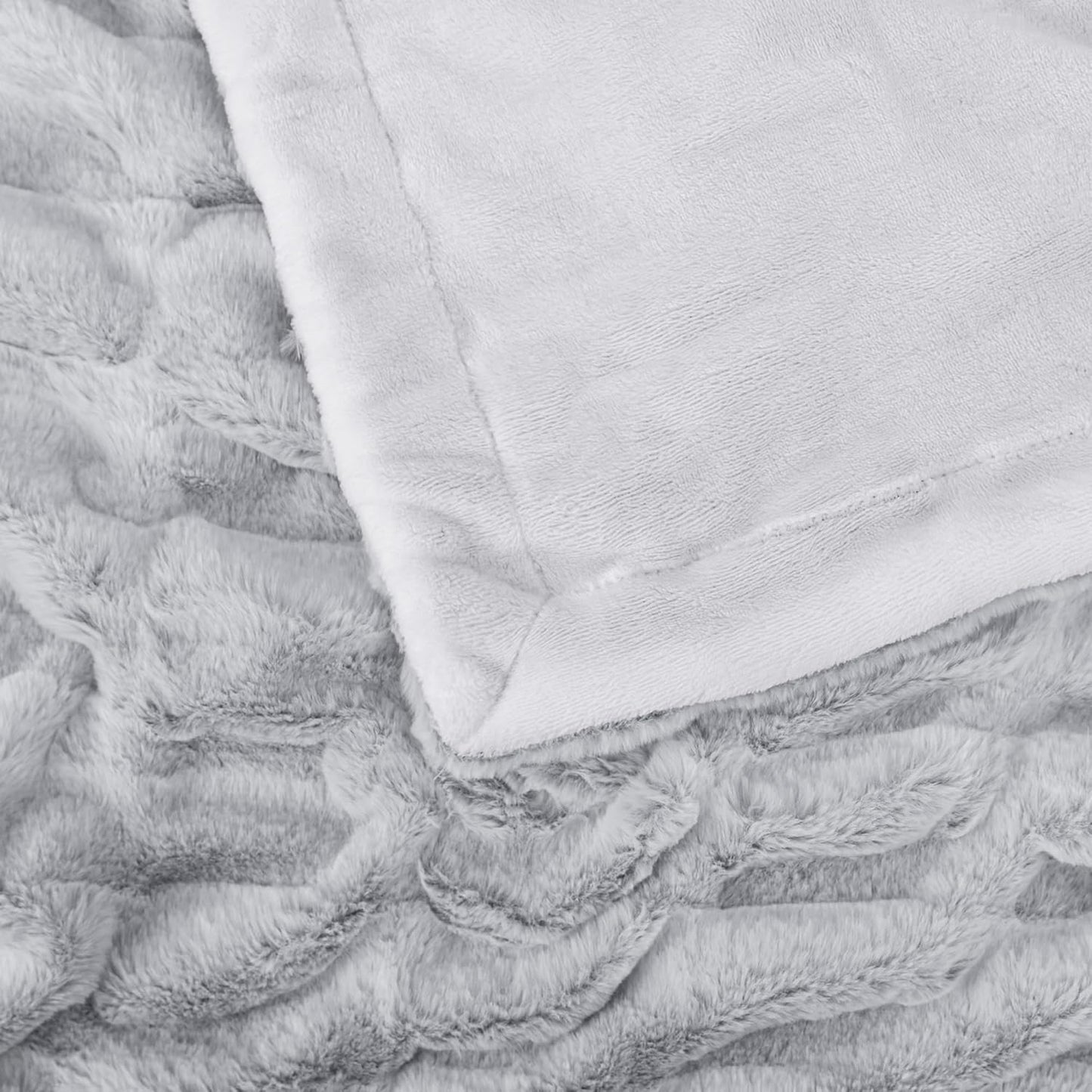 Warm Fuzzy Faux Fur Blanket, Elastic Striped Fleece Throw Blanket for Couch Sofa Bed Living Room, Light Grey Double-Sided Furry Blanket and Throws - 50"x 60"