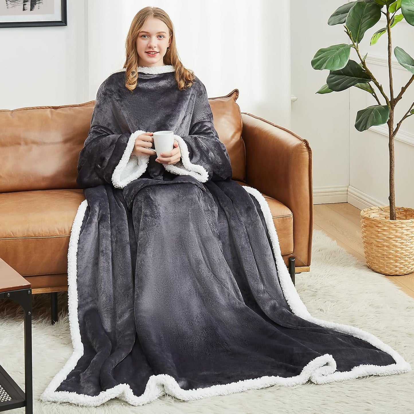 HOSUKKO Sherpa Wearable Blanket Hoodie for Adults - Oversized comfy blanket hoodie with Pockets - Super Soft Gift for Mom Wife - Grey