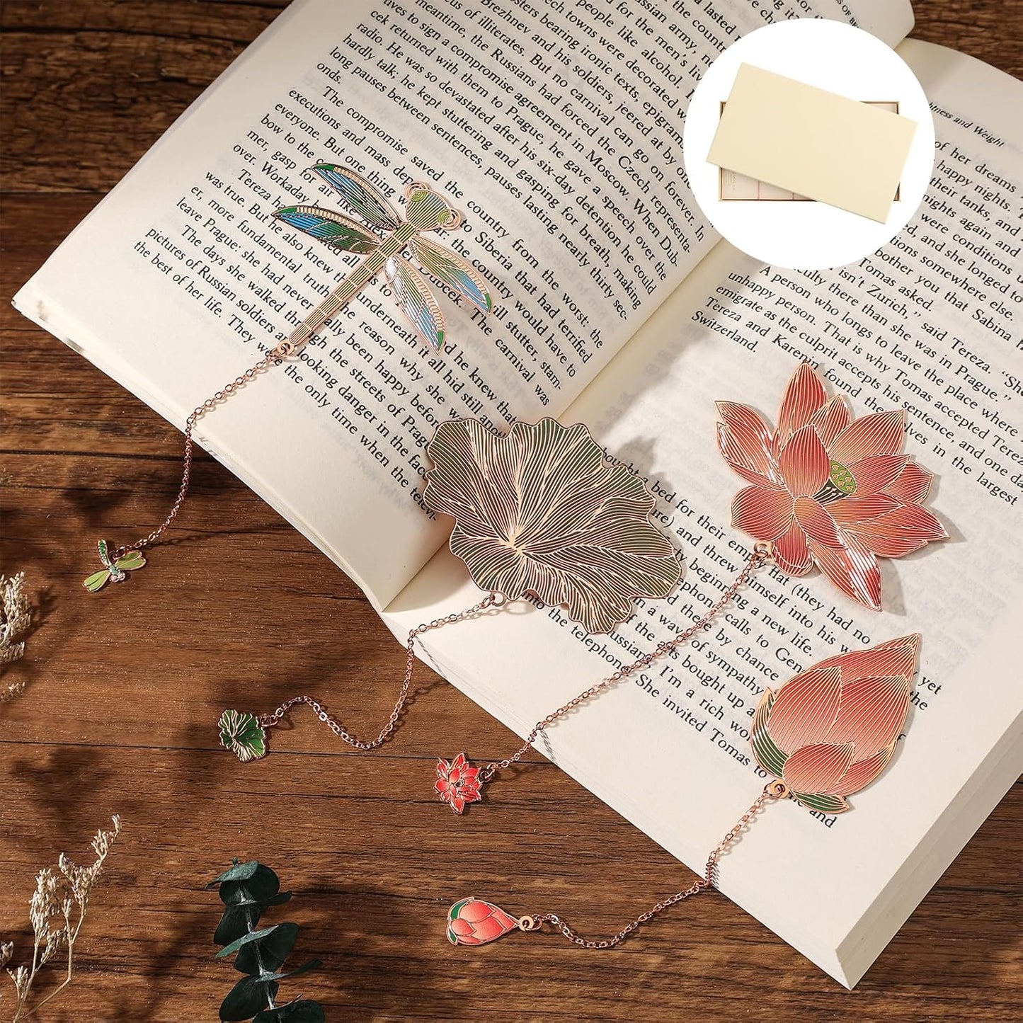 Metal Bookmarks with Chain Golden Hollow Bookmark for Women Book Lovers Readers Children Adults 4Pcs