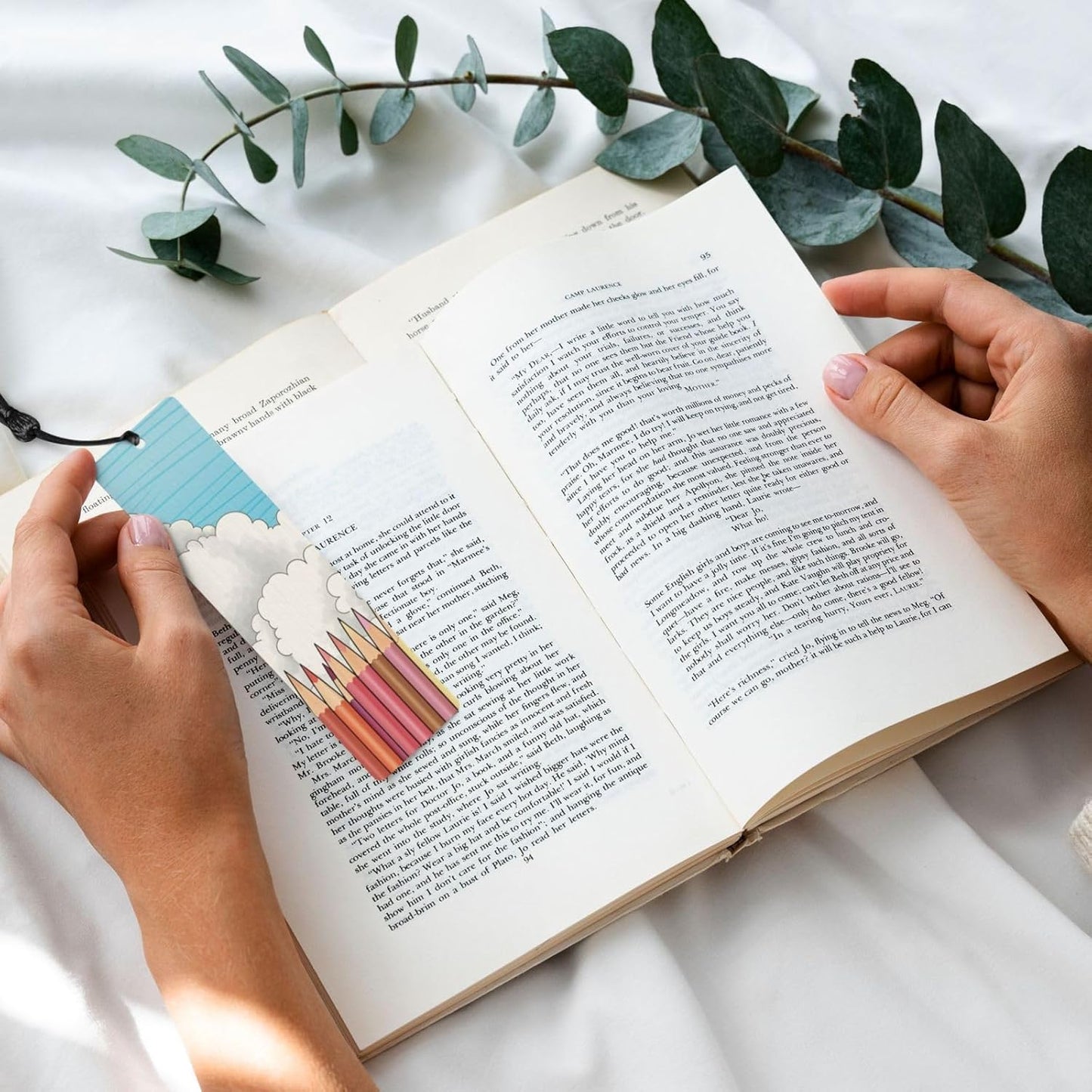 Neatly Arranged Pens Bookmarks Gifts for Women Men, Wooden Bookmarks for Book Lovers, Vintage Book Marks Ornaments with Tassel, Unique Personalized Reading Page Markers Black
