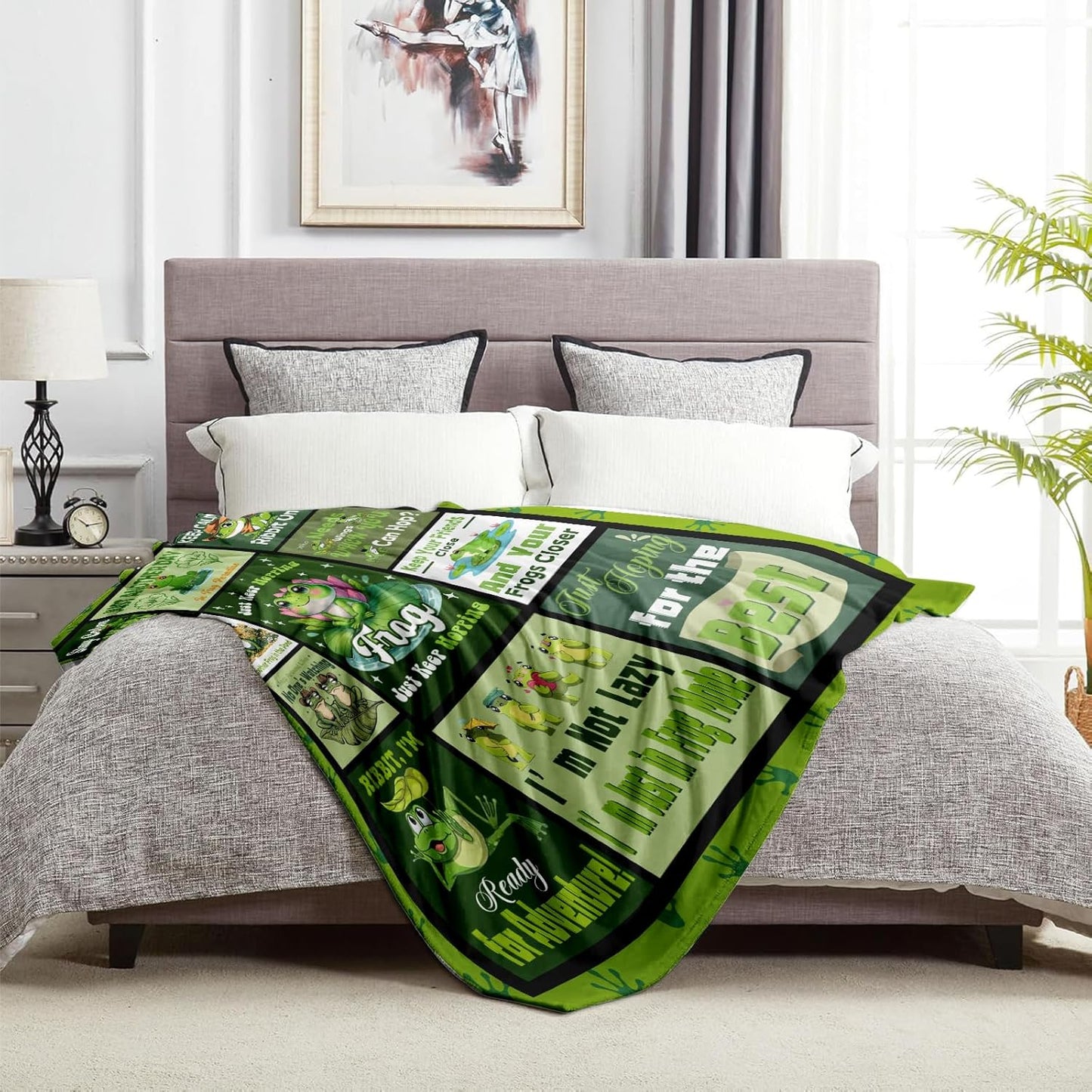 Gifts for Frog Lovers — Kawaii Frog Throw Blanket, Green Room Decor for Kids Teens Adults, Couch/Bed/Dorm, Cottagecore, Birthday Christmas Mothers Day Valentines Day, 50'' x 60''