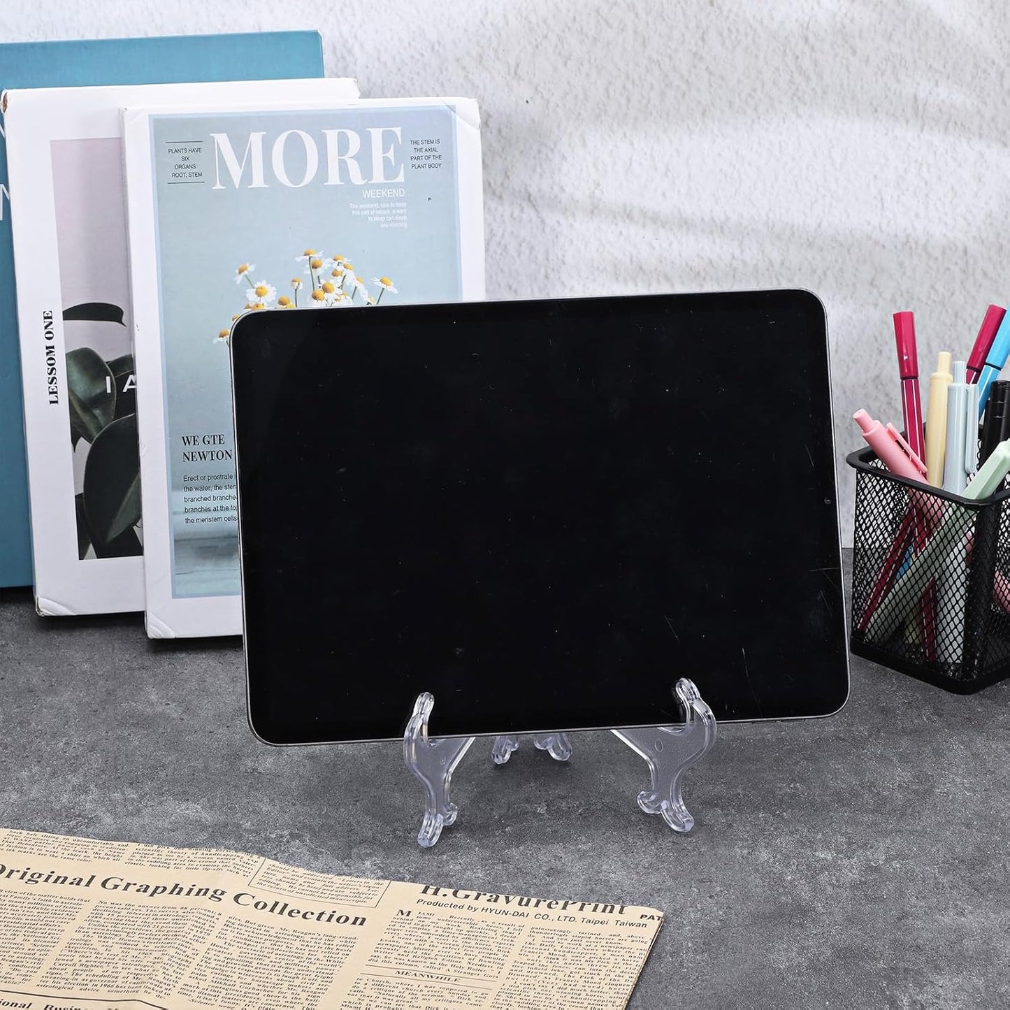 2Pcs 7" Clear Acrylic Display Stand/Plate Stands, Clear Folding Display Plate Holder Plate Holder Easel for Picture Photo Cards Book Home Decoration