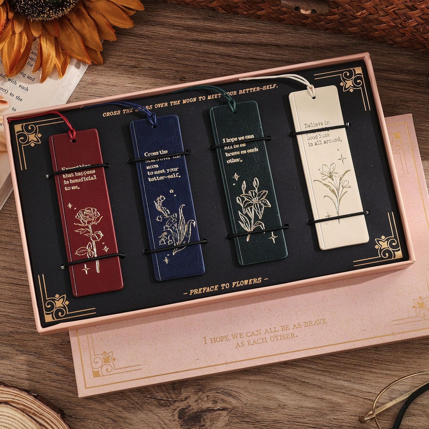 4 PCS Vintage Leather Bookmarks with Gift Box for Women, Personalized PU Book Marks for Reading Women,Book Marks for Teachers Students School Office Home Supplies