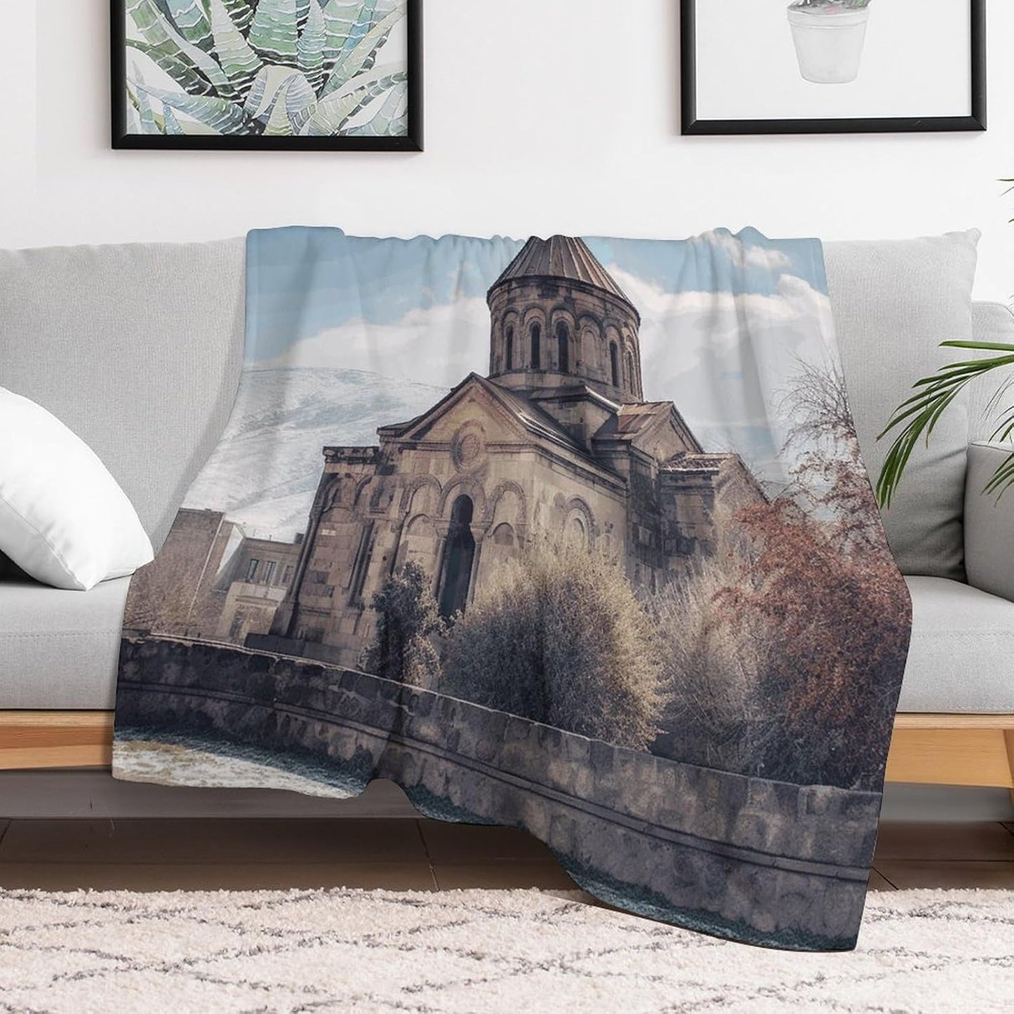 Armenian Church Throw Blanket for Couch Super Soft Warm Lightweight Throw Blankets Cozy Flannel Bed Blanket Cute Decorative Blankets for All Seasons Home Decor Gift 60"*80"（150 * 200cm）