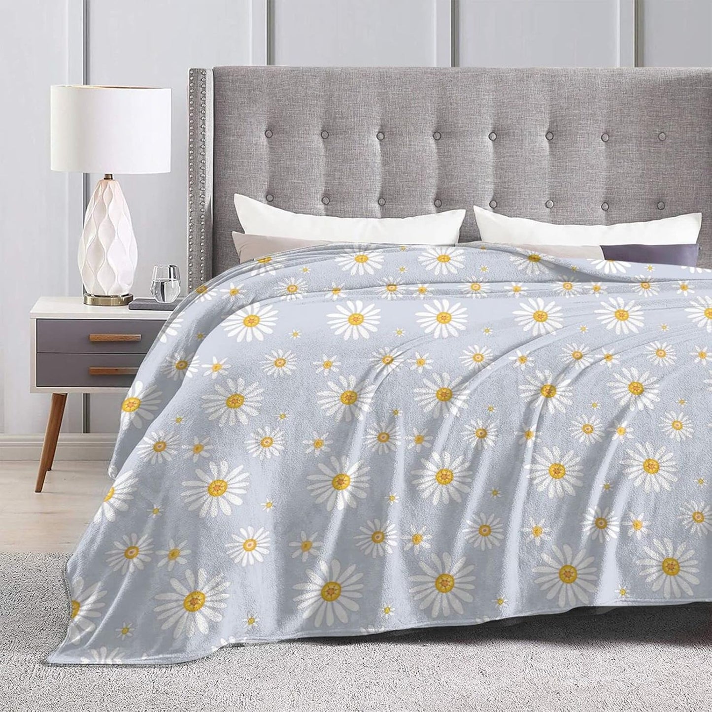 Little Daisy Flowers Fleece Throw Blanket Ultra Soft Cozy Decorative Flannel Blanket for Home Bed Couch Chair Travel 80x60in