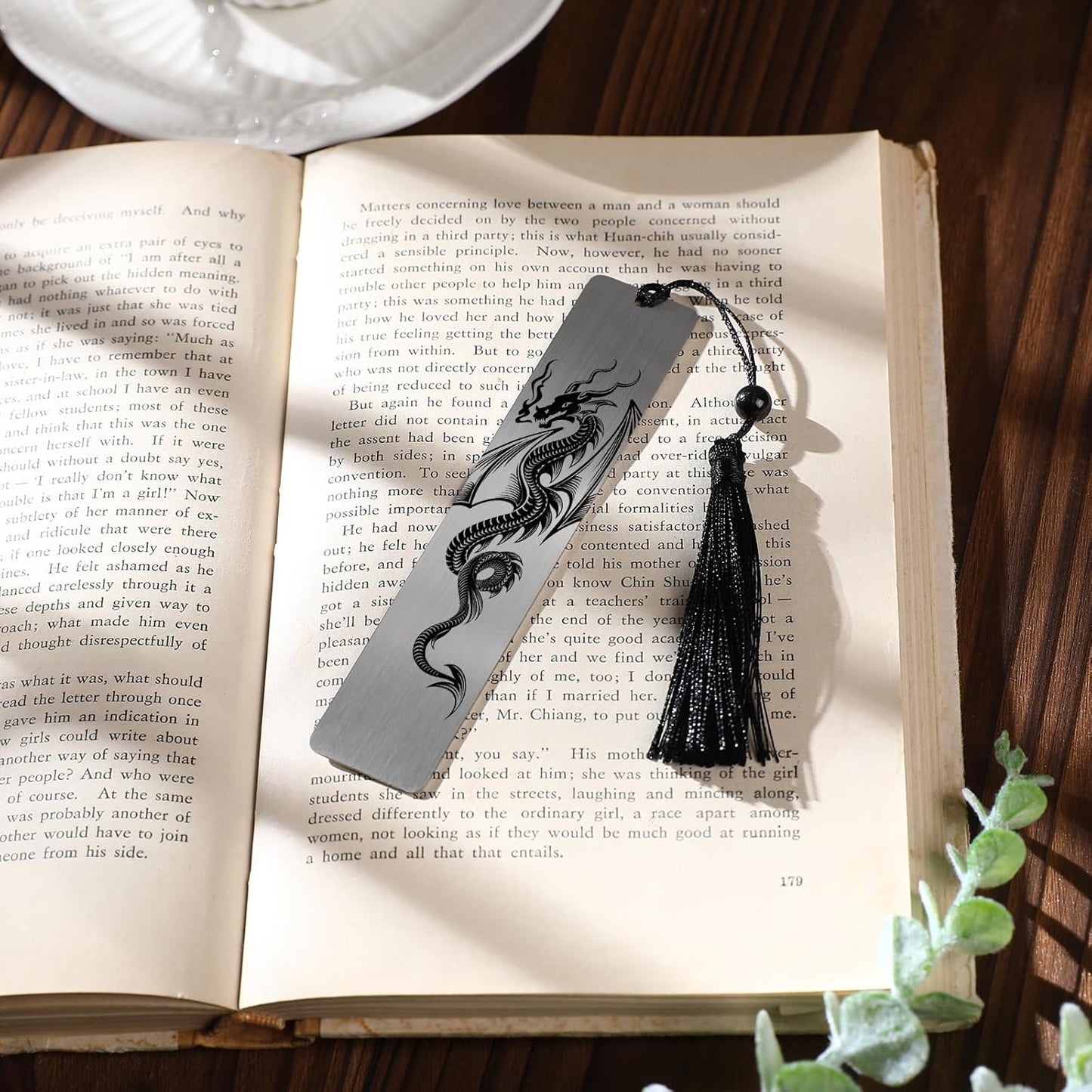 Dragon Bookmarks for Men - Fantasy Metal Bookmark Book Accessories School Office Supplies Gifts for Bookish Book Lover Women Teacher Book Page Marker for Students Birthday Christmas Gift