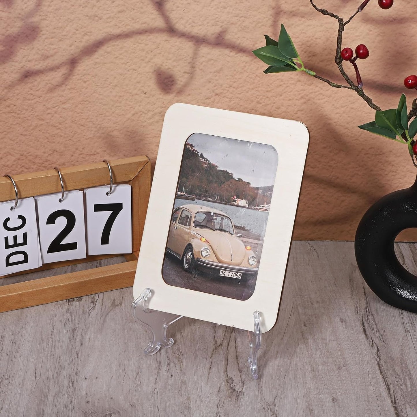2Pcs 7" Clear Acrylic Display Stand/Plate Stands, Clear Folding Display Plate Holder Plate Holder Easel for Picture Photo Cards Book Home Decoration