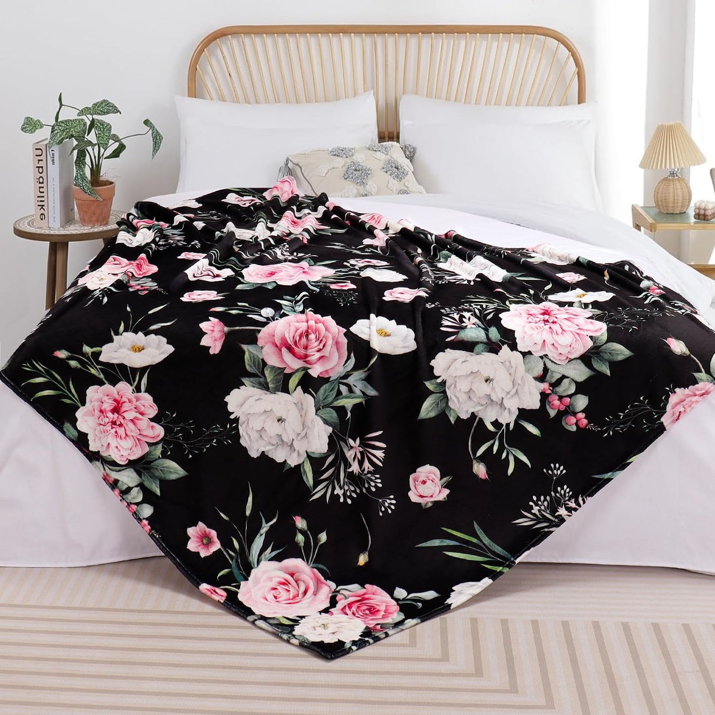 Floral Throw Blanket Botanical Flower Blanket Ultra Soft Flannel Fleece Throw Blankets Lightweight Cozy Fluffy Plush Blankets for Bed Couch Sofa 50"X60"