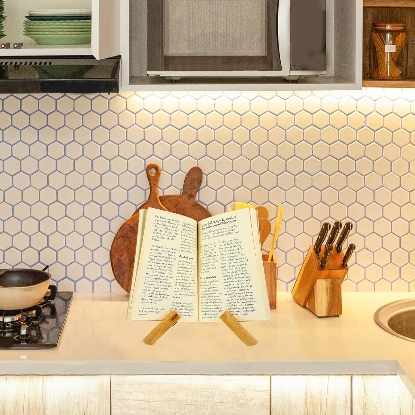 Wooden Cookbook Stand and Portable Desktop Reading Rack for Kitchen Countertop Cooking Use