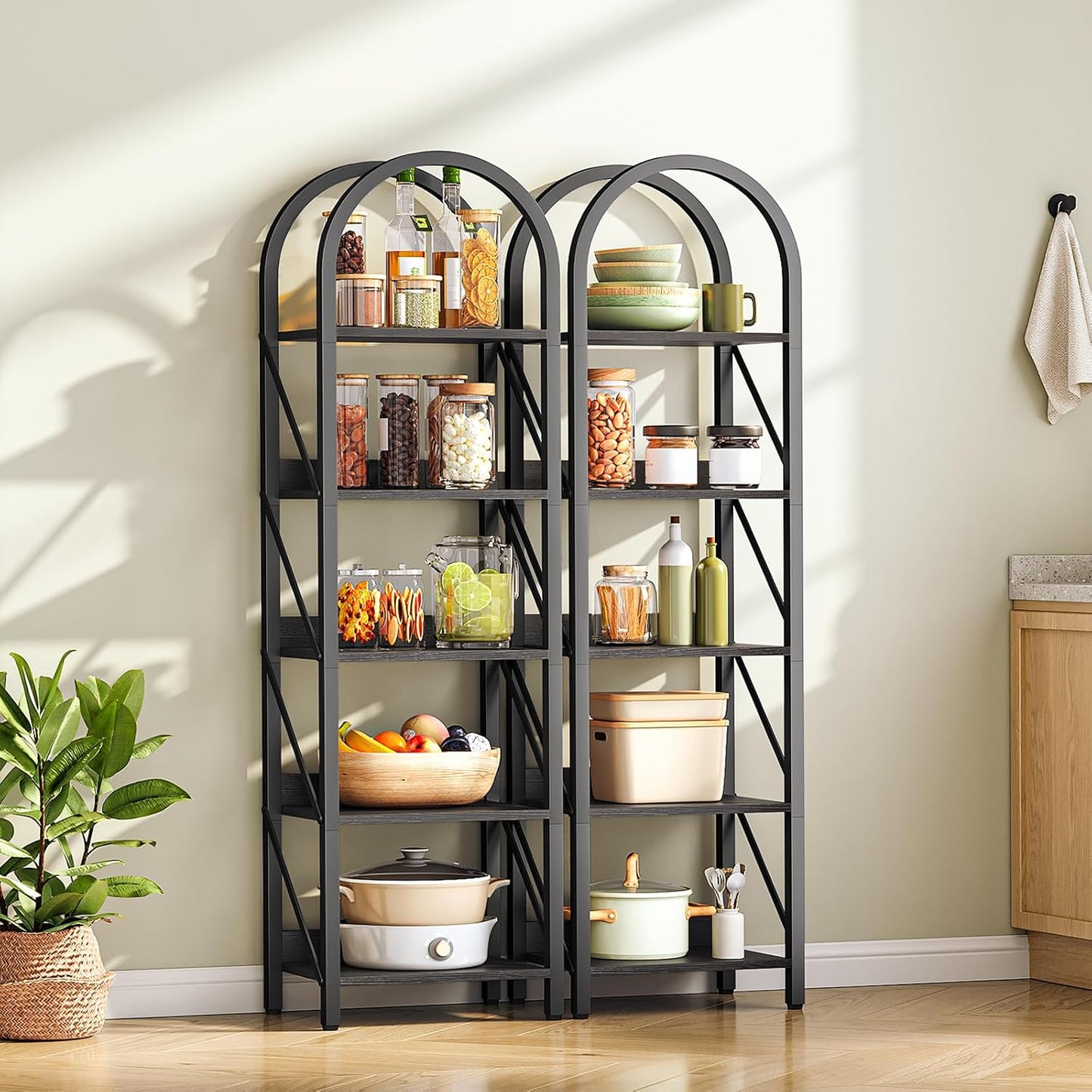 HOOBRO Bookshelf, 5-Tier Bookshelf Arched Display Racks, Industrial Bookcase with Metal Frame, Book Shelf Storage Organizer for Living Room, Office, Bedroom, Black BB425SJ01