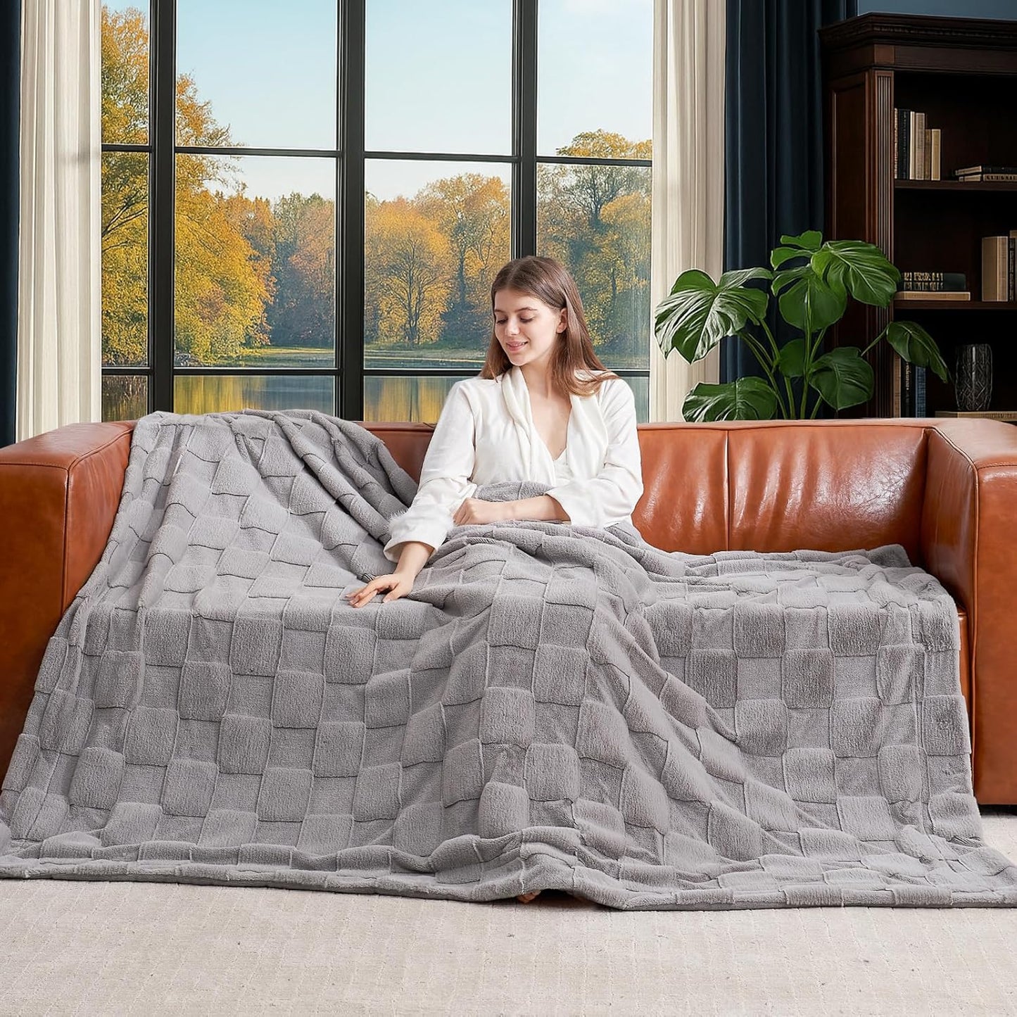 Cozy Bliss Checkered Faux Rabbit Fur Grey Throw Blanket, Soft Fuzzy Fluffy Minky Furry Blankets for Couch, Bed (50 * 60 Inches Light Grey)