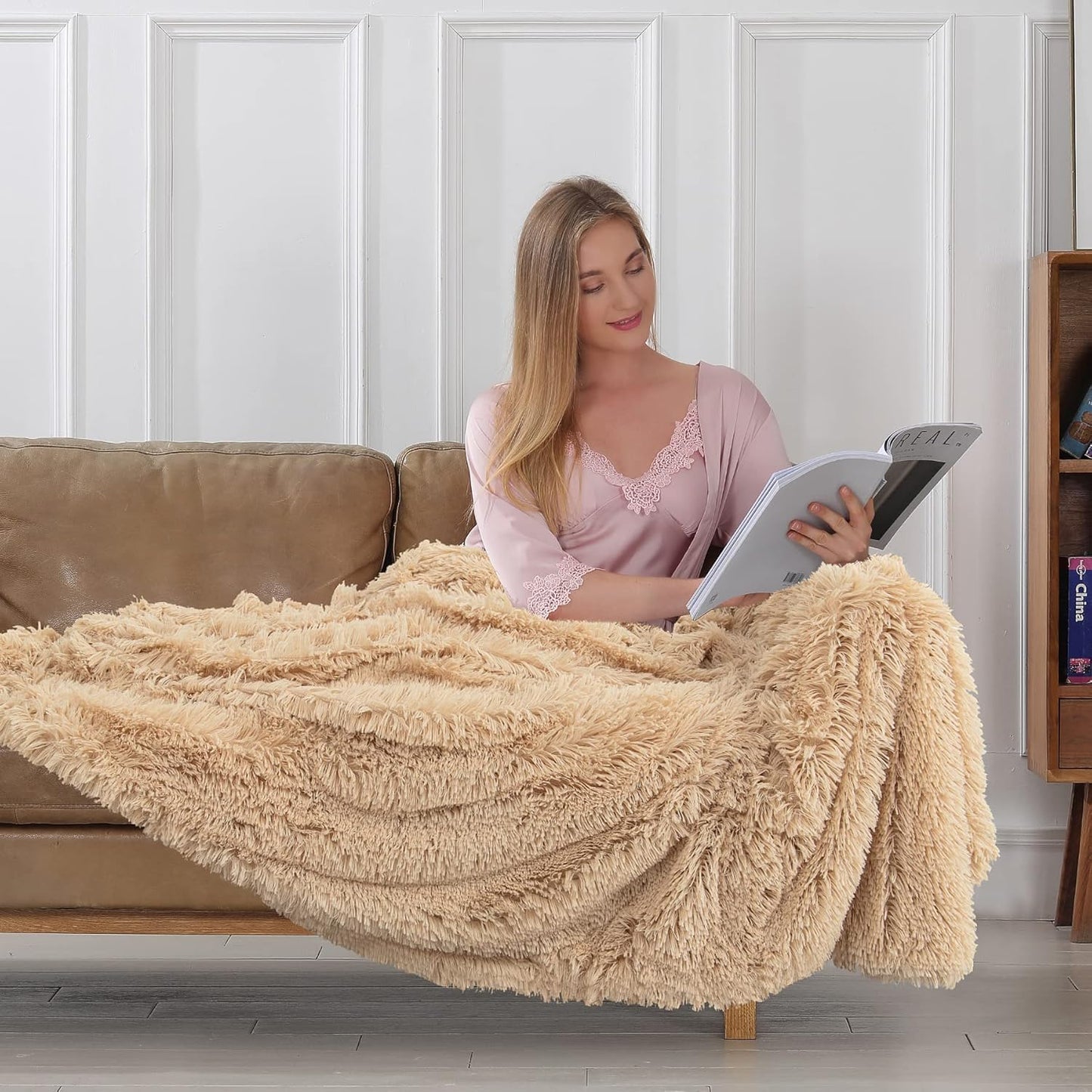Tuddrom Decorative Extra Soft Faux Fur Throw Blanket 50"x60",Solid Reversible Fuzzy Lightweight Long Hair Shaggy Blanket,Fluffy Cozy Plush Fleece Comfy Microfiber Blanket for Couch Sofa Bed,Apricot