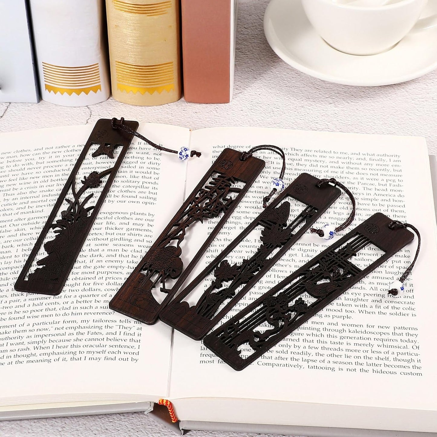 Outus 4 Pieces Wooden Bookmarks for Men Women Employee Appreciation Gifts Valentine's Day Gifts for Men Vintage Handmade Bookmarks Natural Wood Carving for Book Lovers Birthday(Hollow Style)