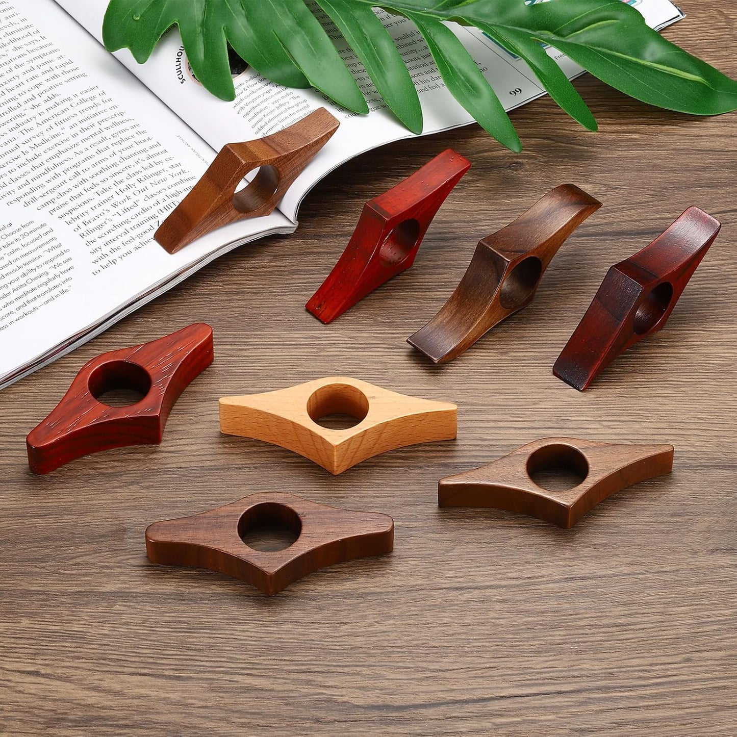 PATIKIL 1" Thumb Book Page Holder, Handmade Wooden Bookmark Book Opener Page Holders for Reading Accessories Book Lovers, Red