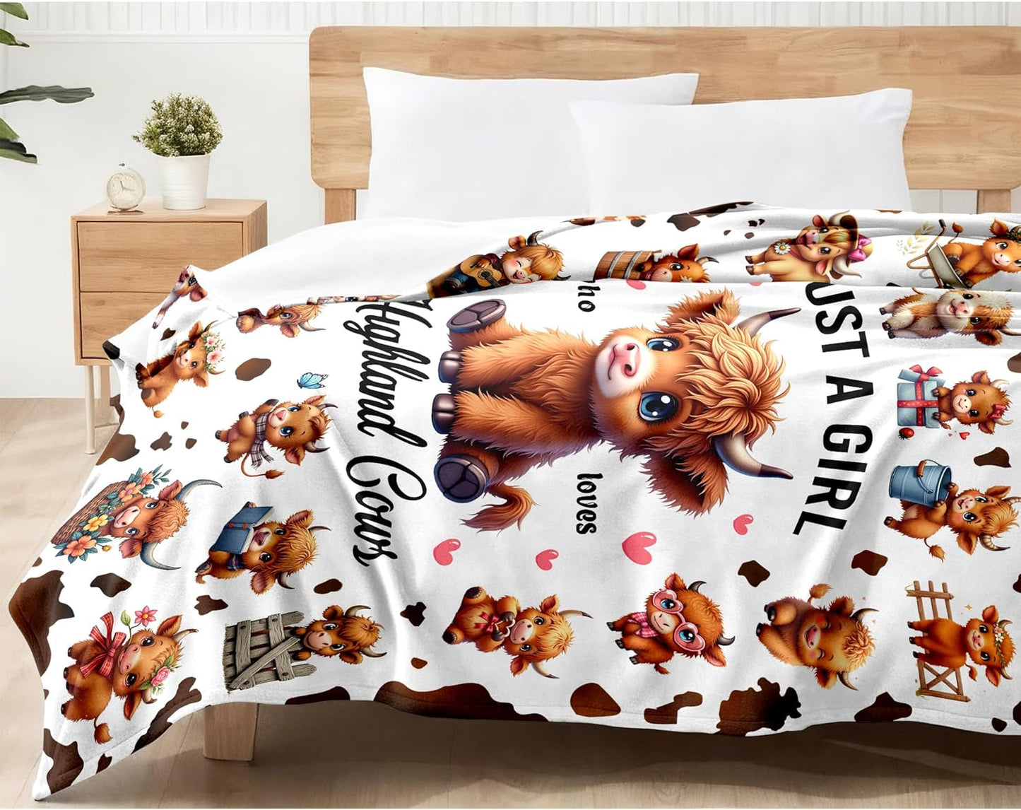 Highland Cow Blanket Gifts for Women Girls Ultra Soft Flannel Highland Cow Print Throw Blanket Cows Lovers Gifts Birthday Decor for Kids Adults Stuff 50"x40"