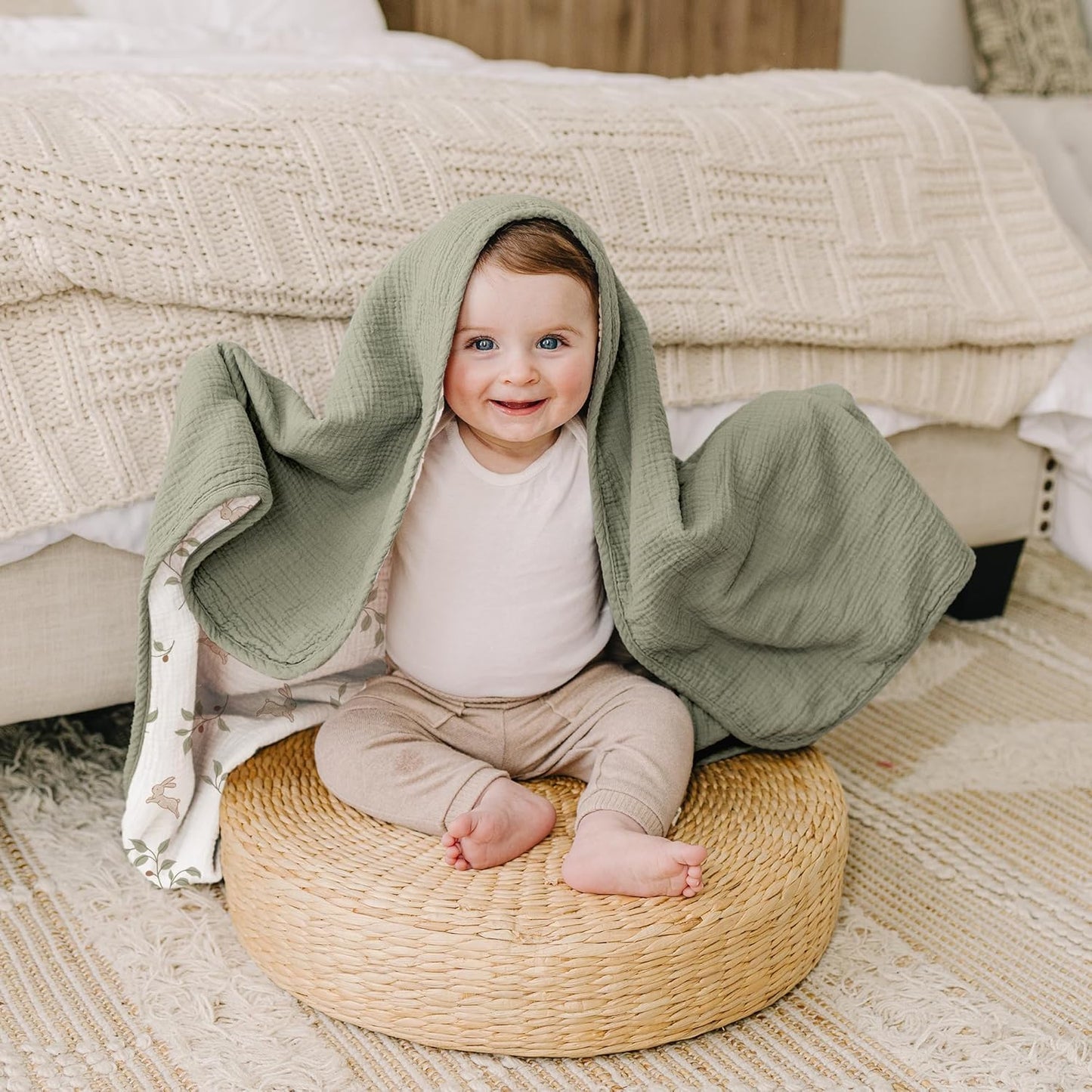 Konssy Muslin Baby Blankets for Girls Boys, 100% Cotton Crib Blanket for Baby Infant Toddler, Super Soft and Lightweight Nursery Blankets 40"x36"（Rabbit