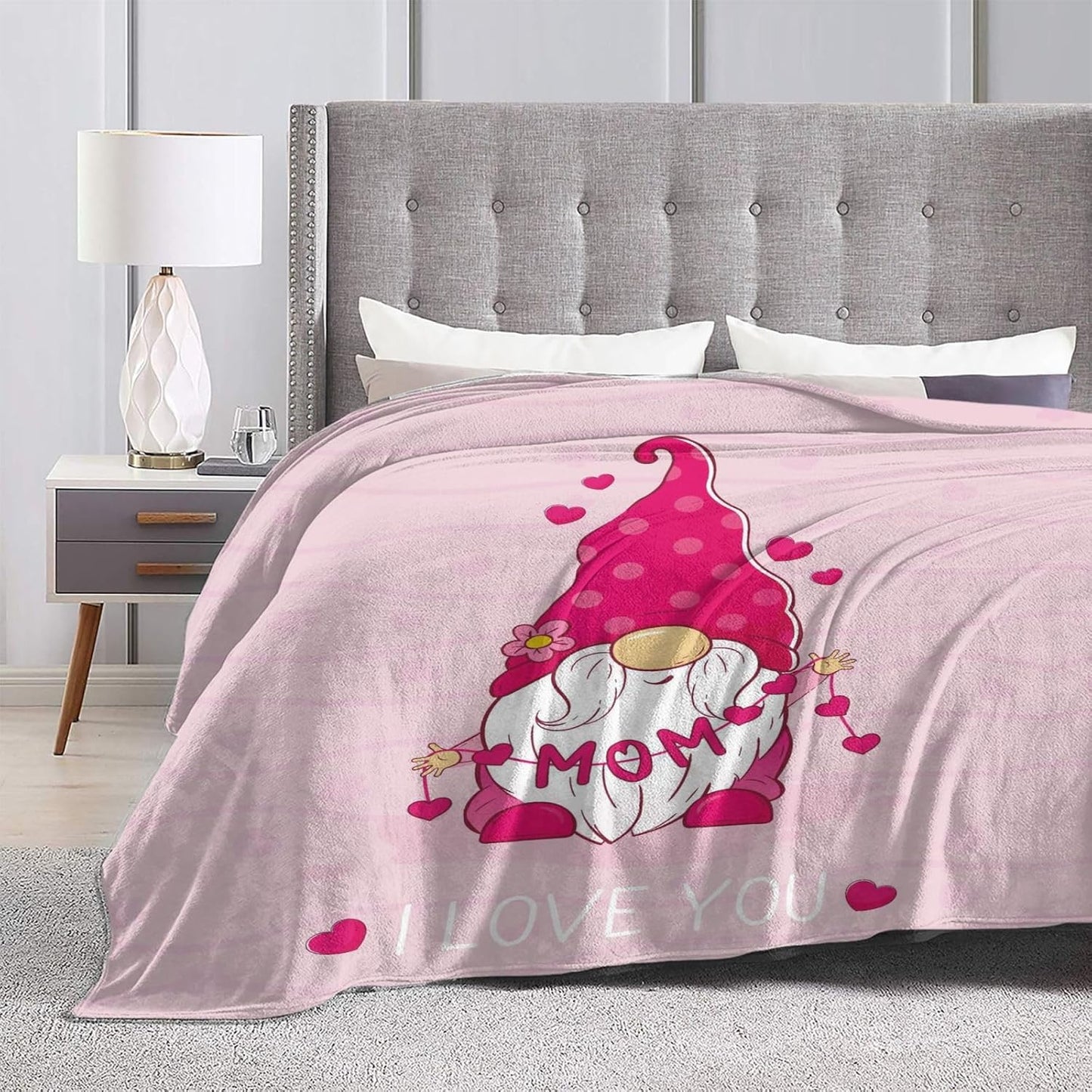 Mom Gnome Blanket Flannel Mother Best Mom Ever Throw Blanket Soft Warm Cozy Travel Blanket for Bed Couch Sofa Living Room Bedroom Gift for Mother's Day Women Men Girls Boys All Season 60"x50"